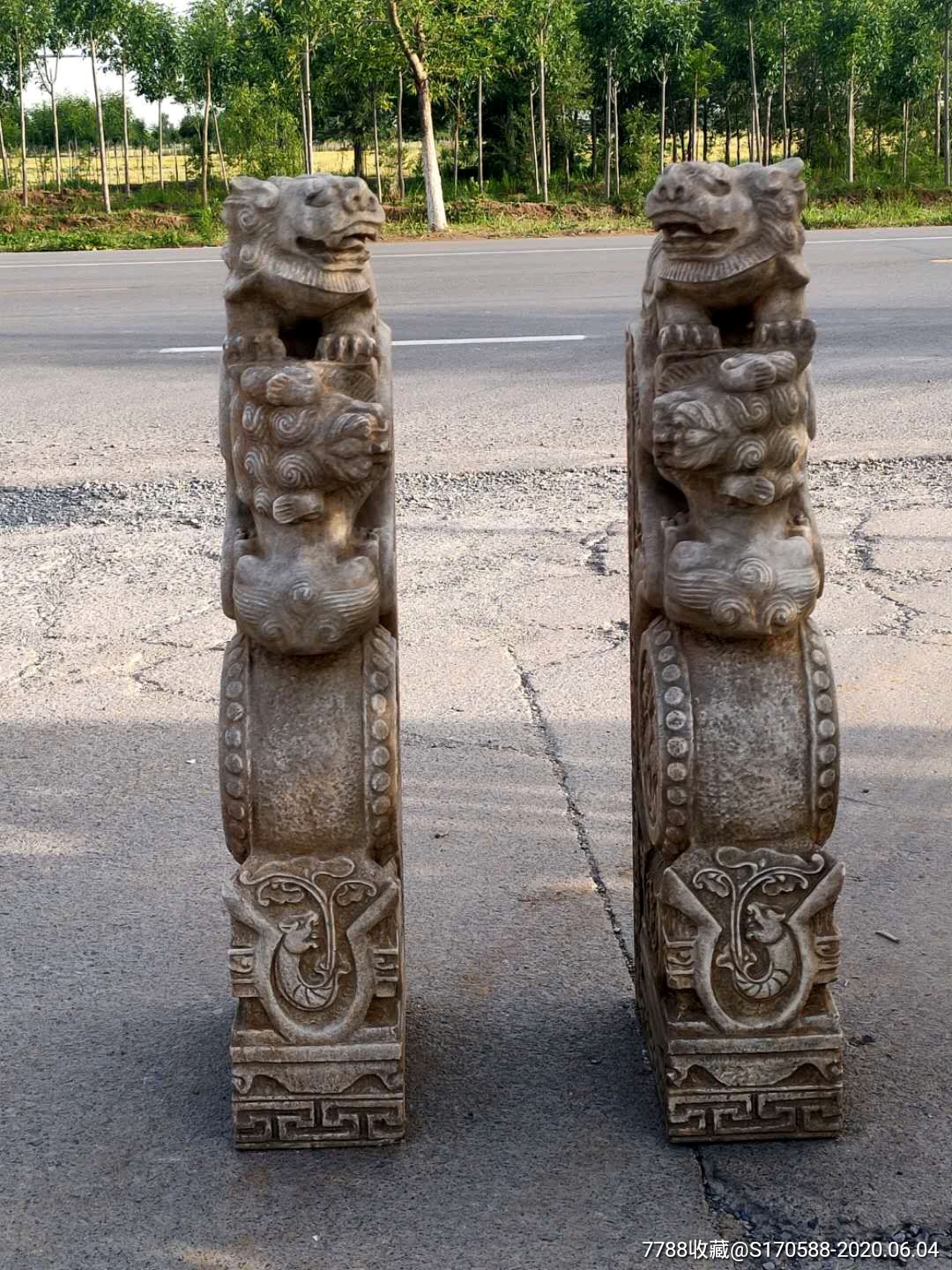 济南拆迁偶得汉白玉石头门档一对雕工细致
