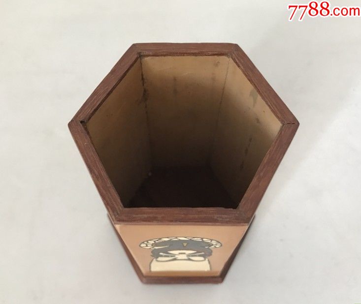 宝庆竹刻京剧脸谱图案六边形竹簧笔筒