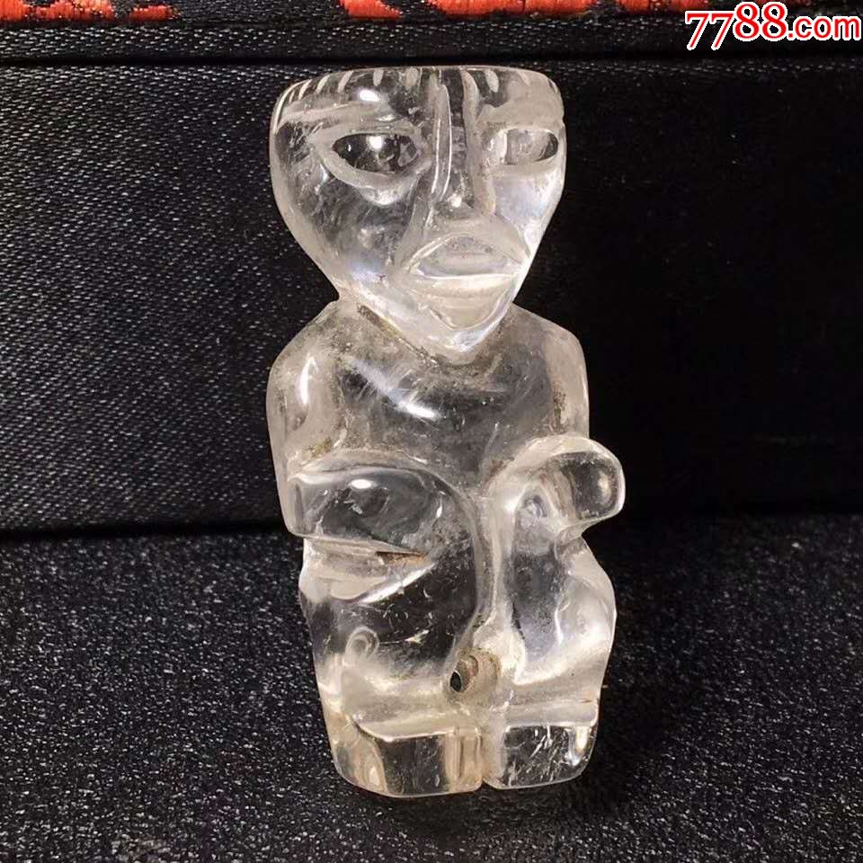 白水晶红山文化人物雕件,吐血价268包邮,讲价勿扰,图货一致不接受退换