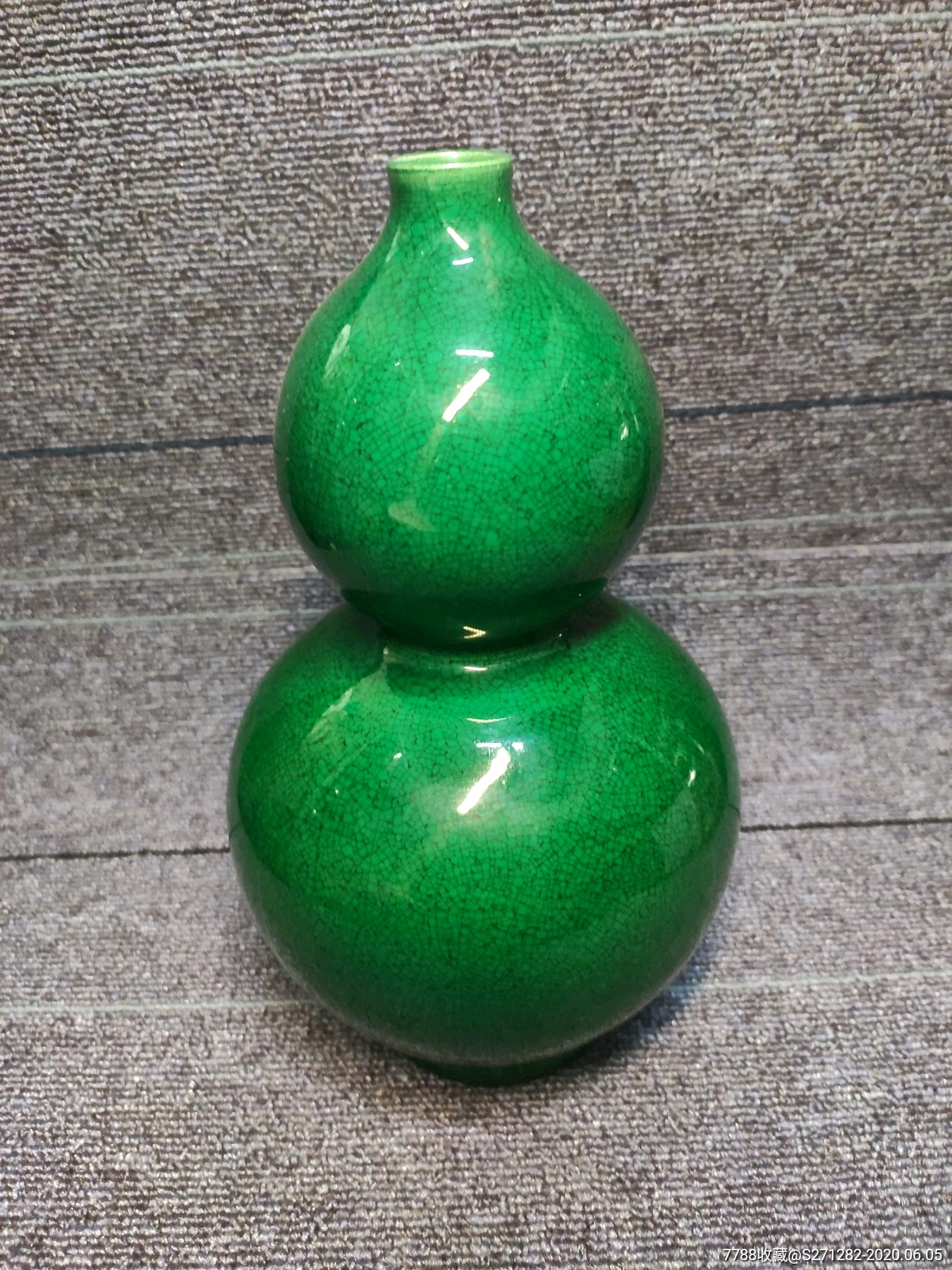 绿釉葫芦瓶