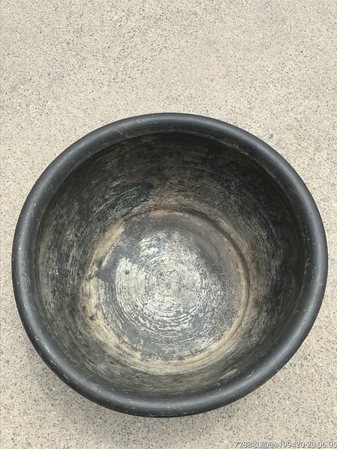 面缸陶制品包浆厚重端庄周正好鱼缸