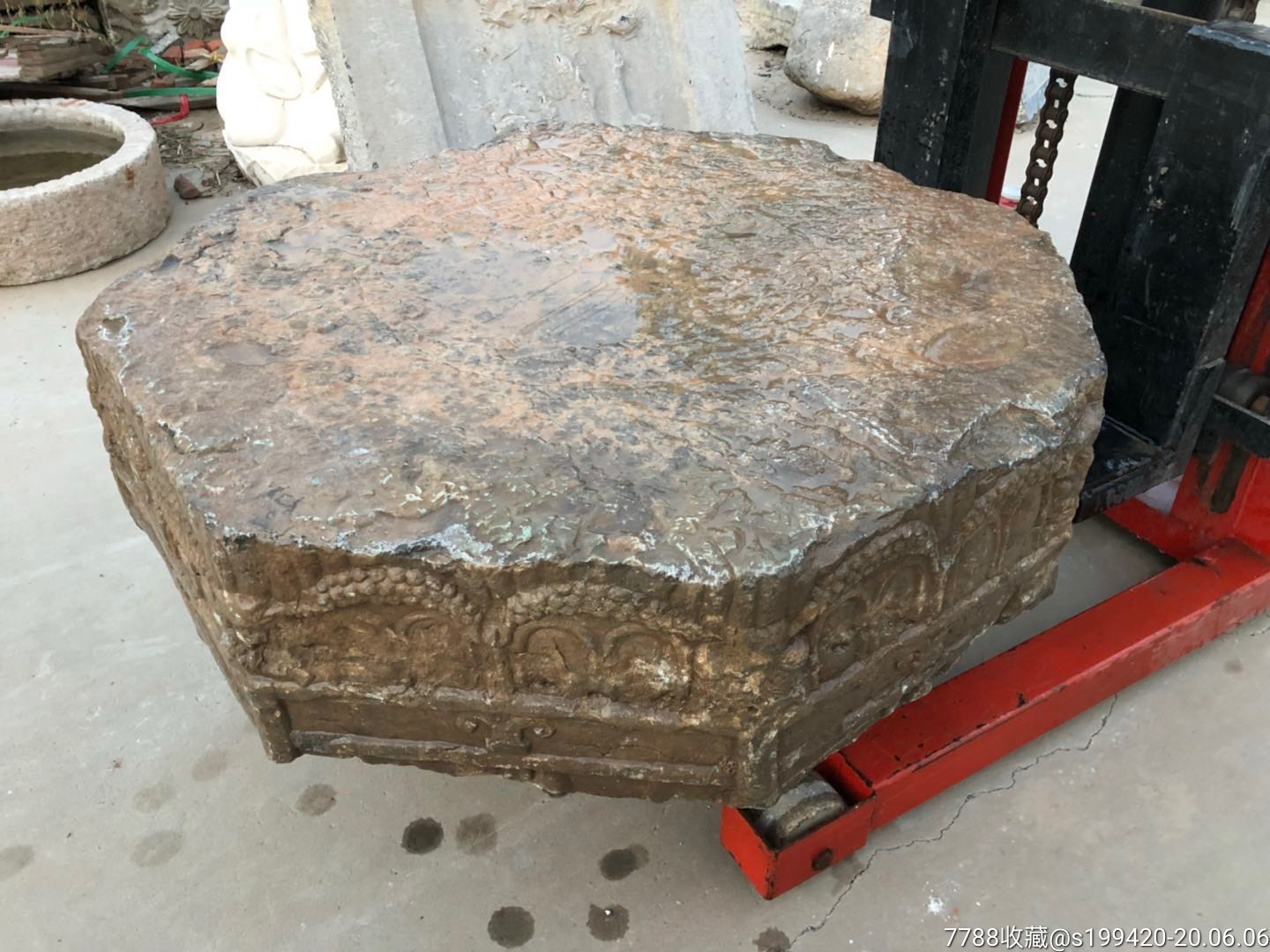 明代青石八角满雕工茶台造型独特大红皮壳皮壳包浆浑厚