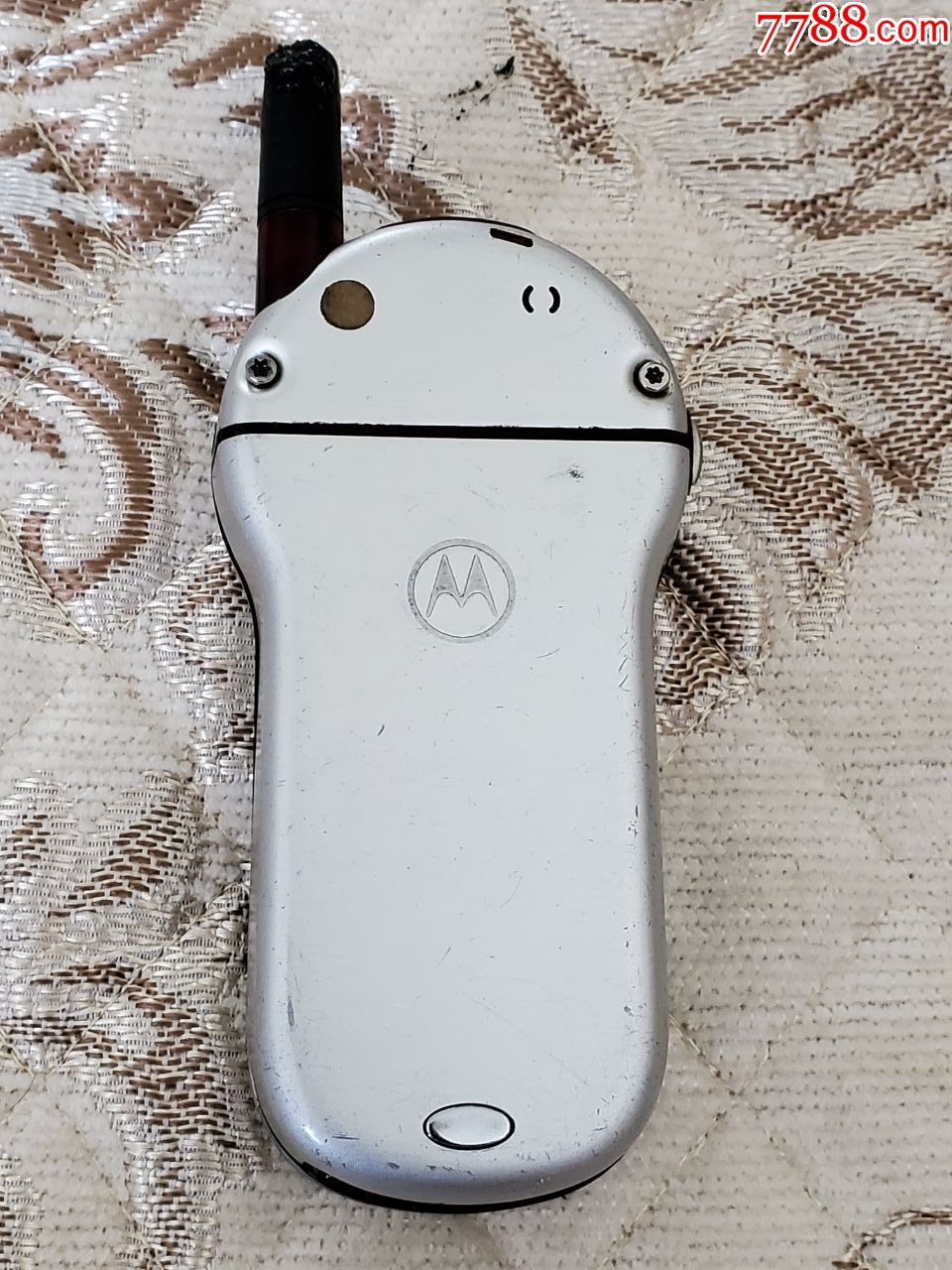 摩托罗拉v70