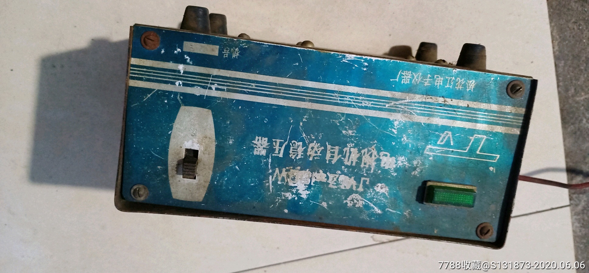 电视机自动稳压器