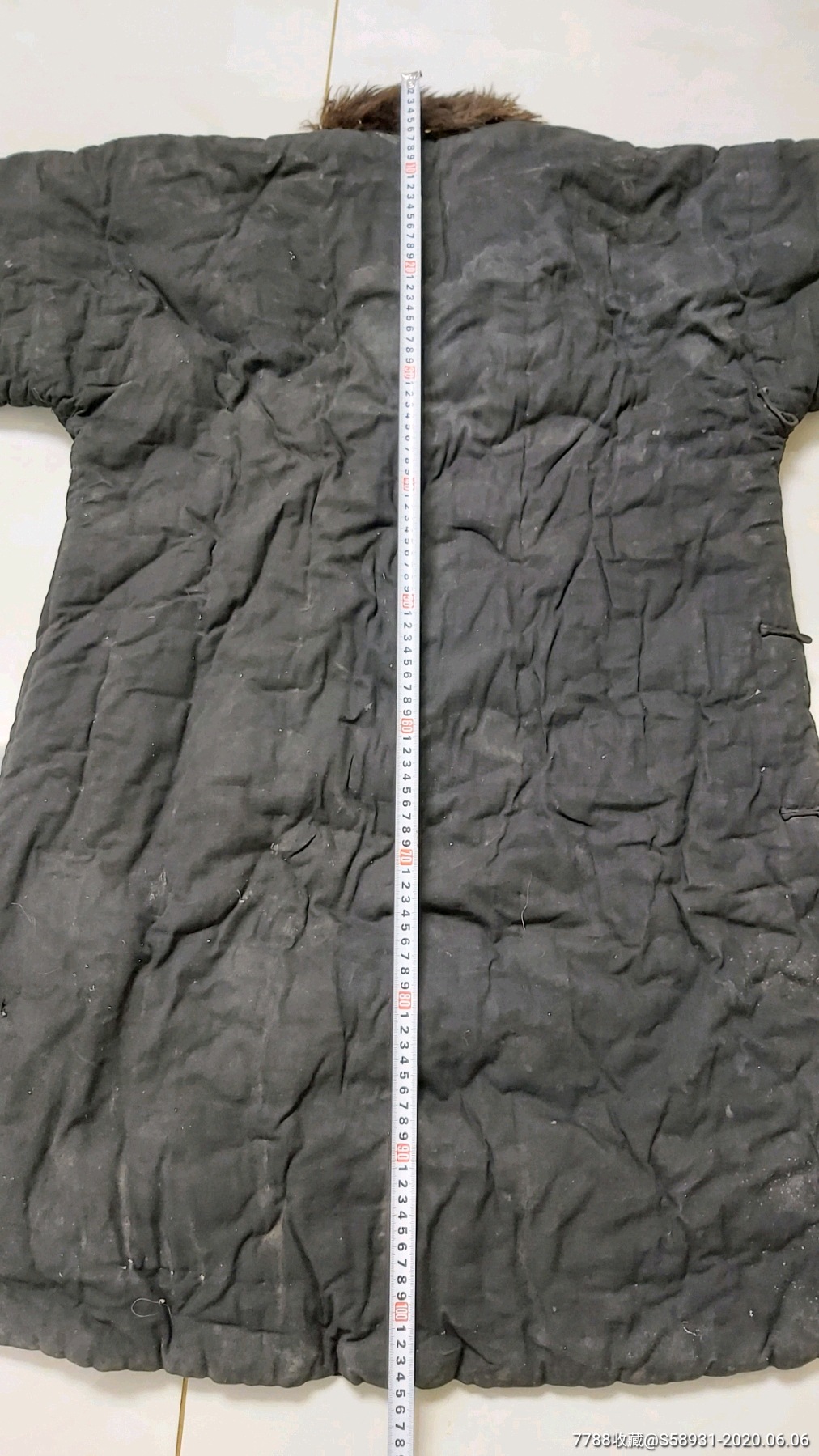 民国羊皮大袄"5个清代铜纽扣"