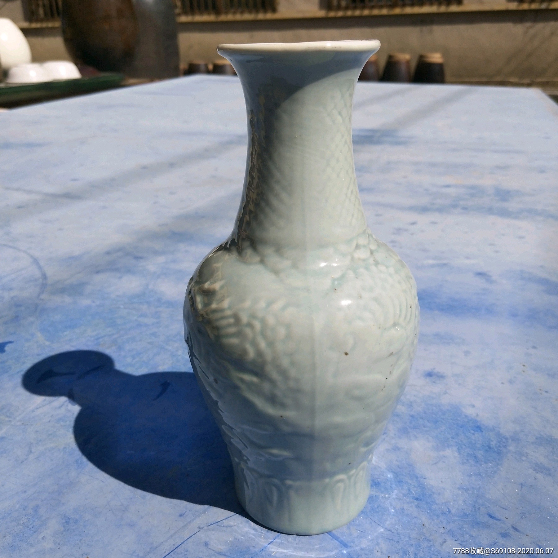 朝鲜青瓷花瓶一