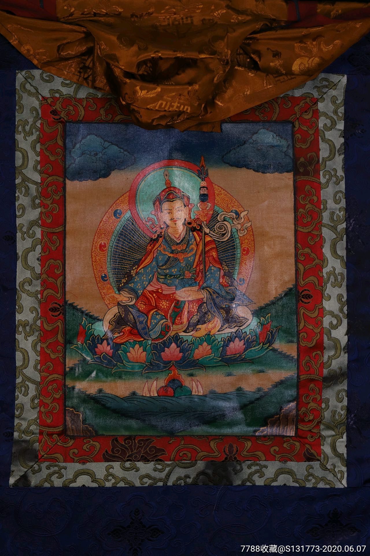 尼泊尔回流藏传老唐卡天然矿物质颜料纯手绘殊胜唐卡