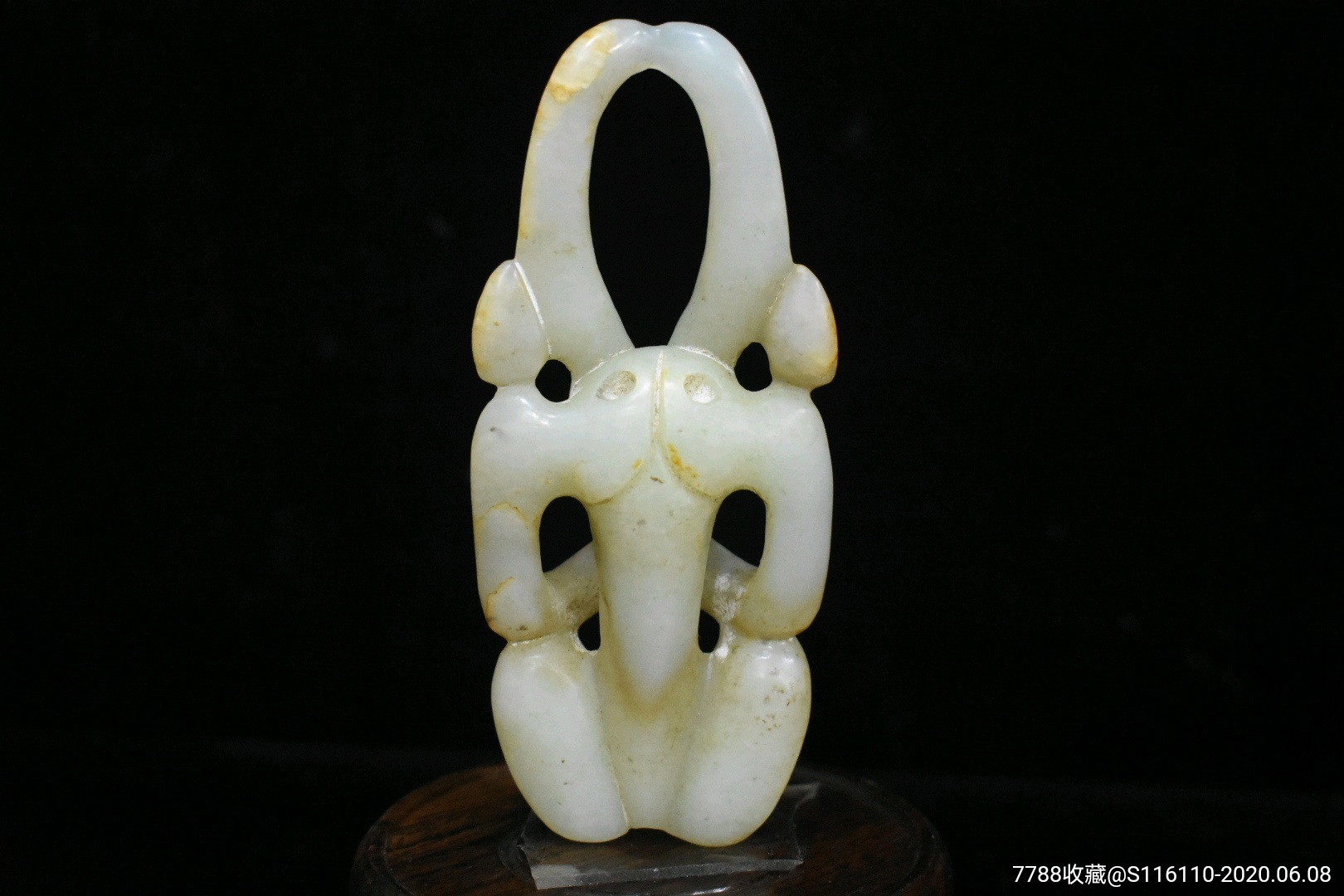 老新疆和田玉白玉太阳神摆件