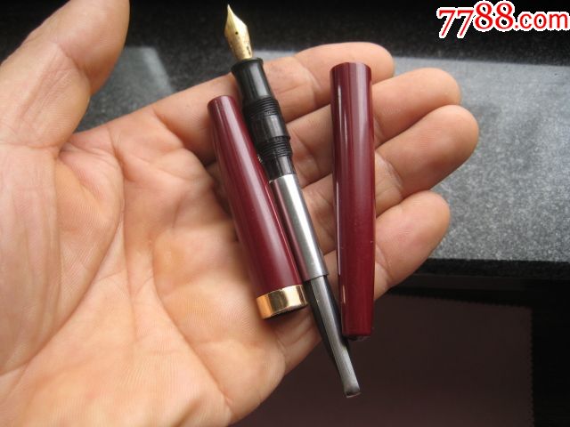 少见的古代有钱子弟用的金笔浪琴50%赤金钢笔