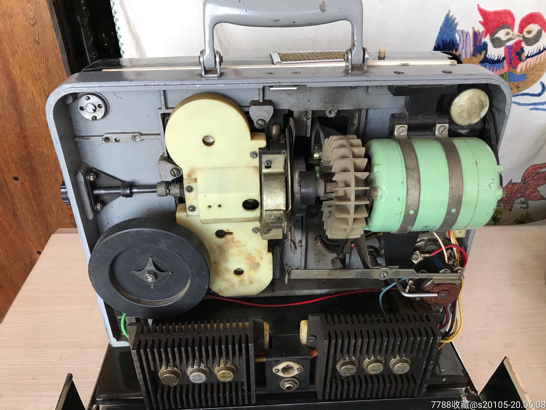 长江16毫米烟灯电影放映机