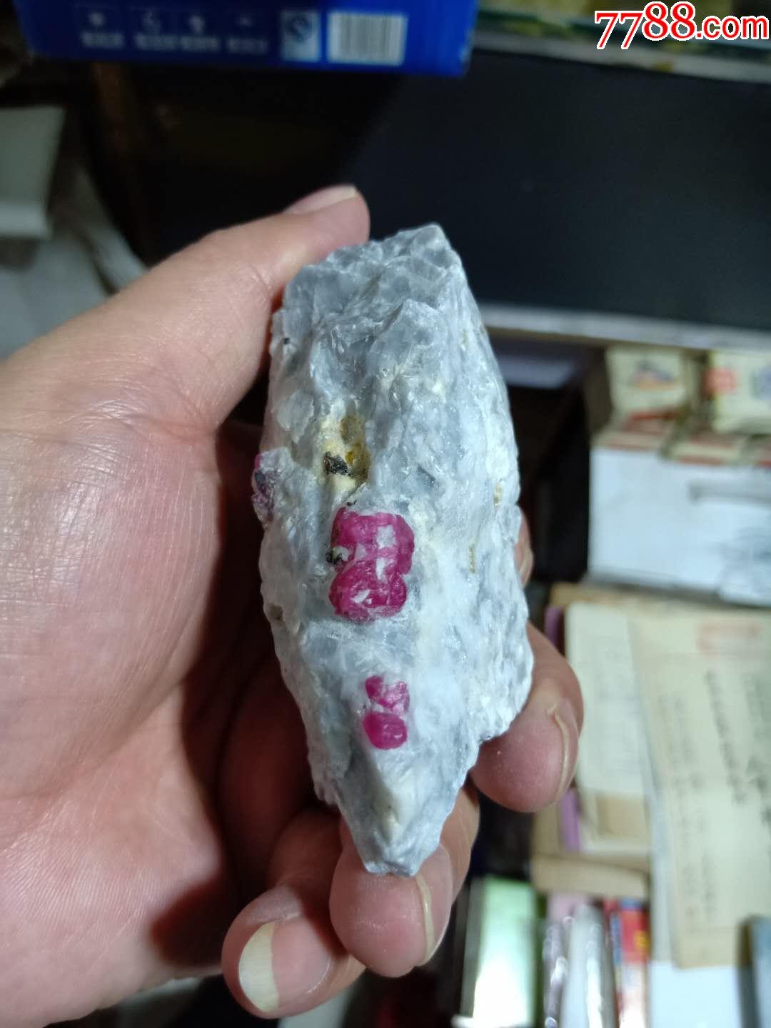 中国发现红宝石原石图片