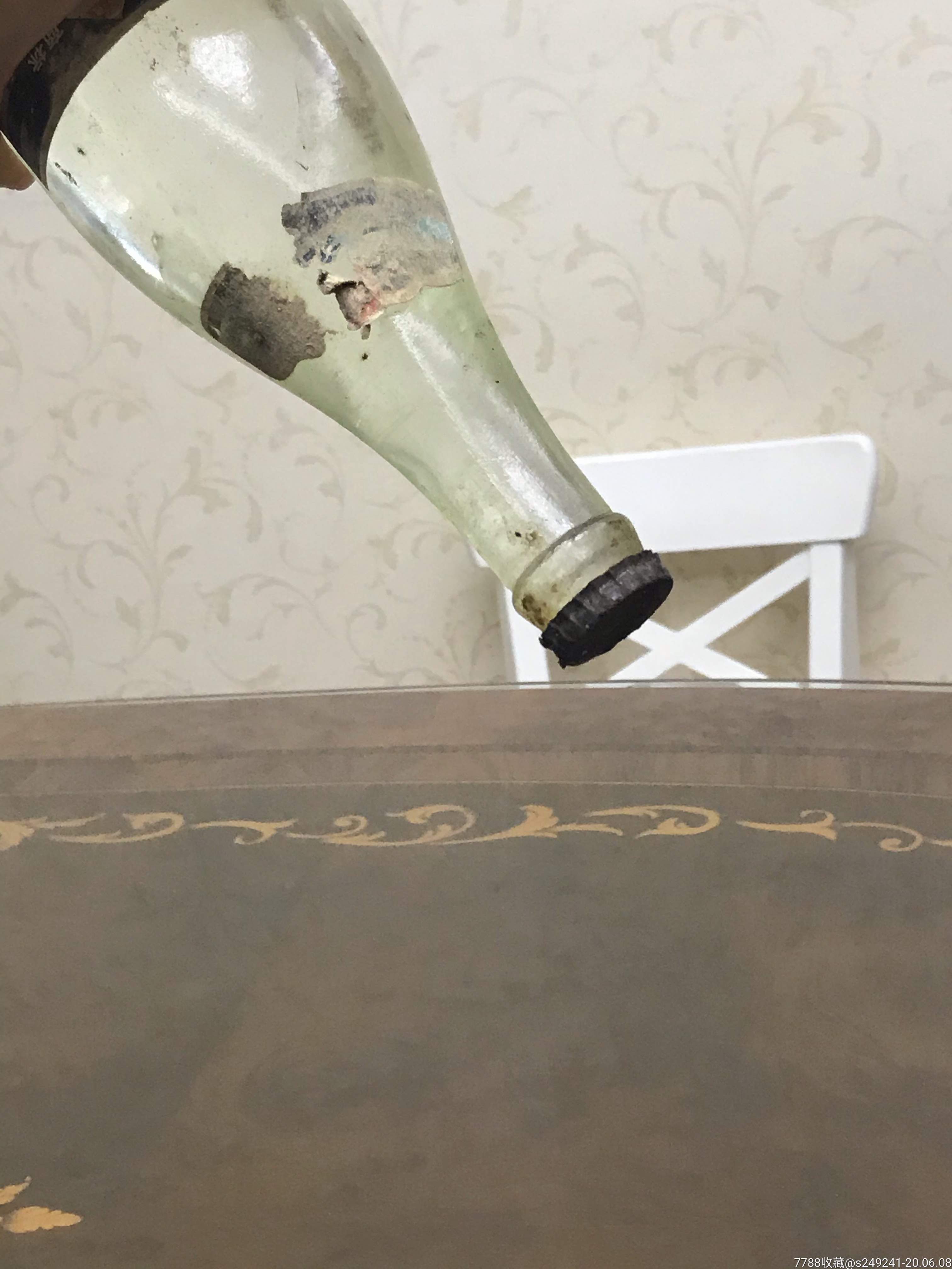 江西庐山一滴泉酒