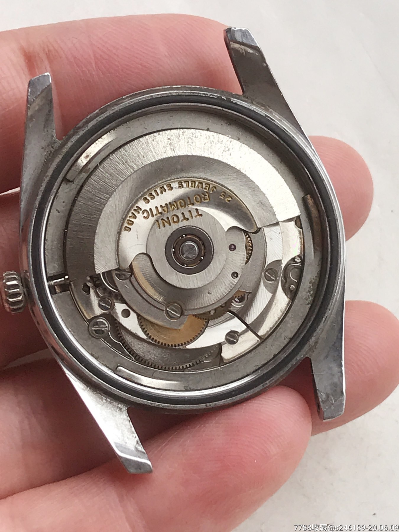 梅花搭瑞士2824机械机芯