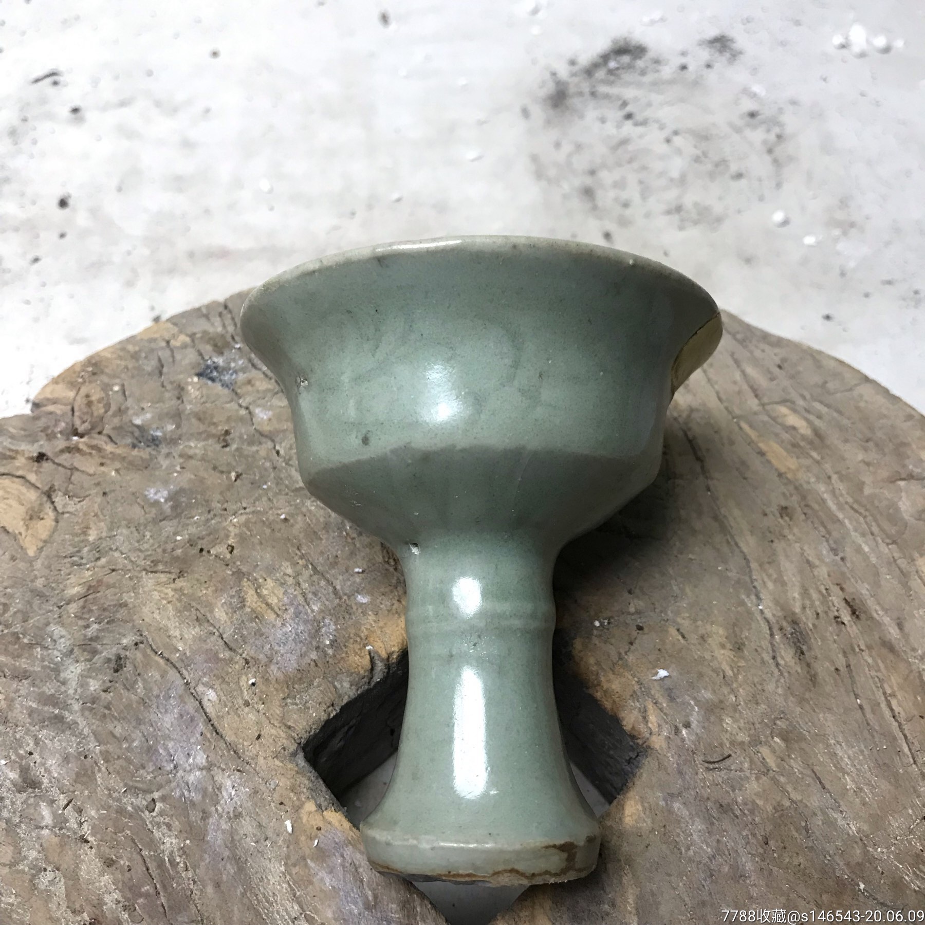 宋代龙泉高脚杯,刻花漂亮釉水漂亮,金缮精修,没有冲包老包退尺寸9×8.