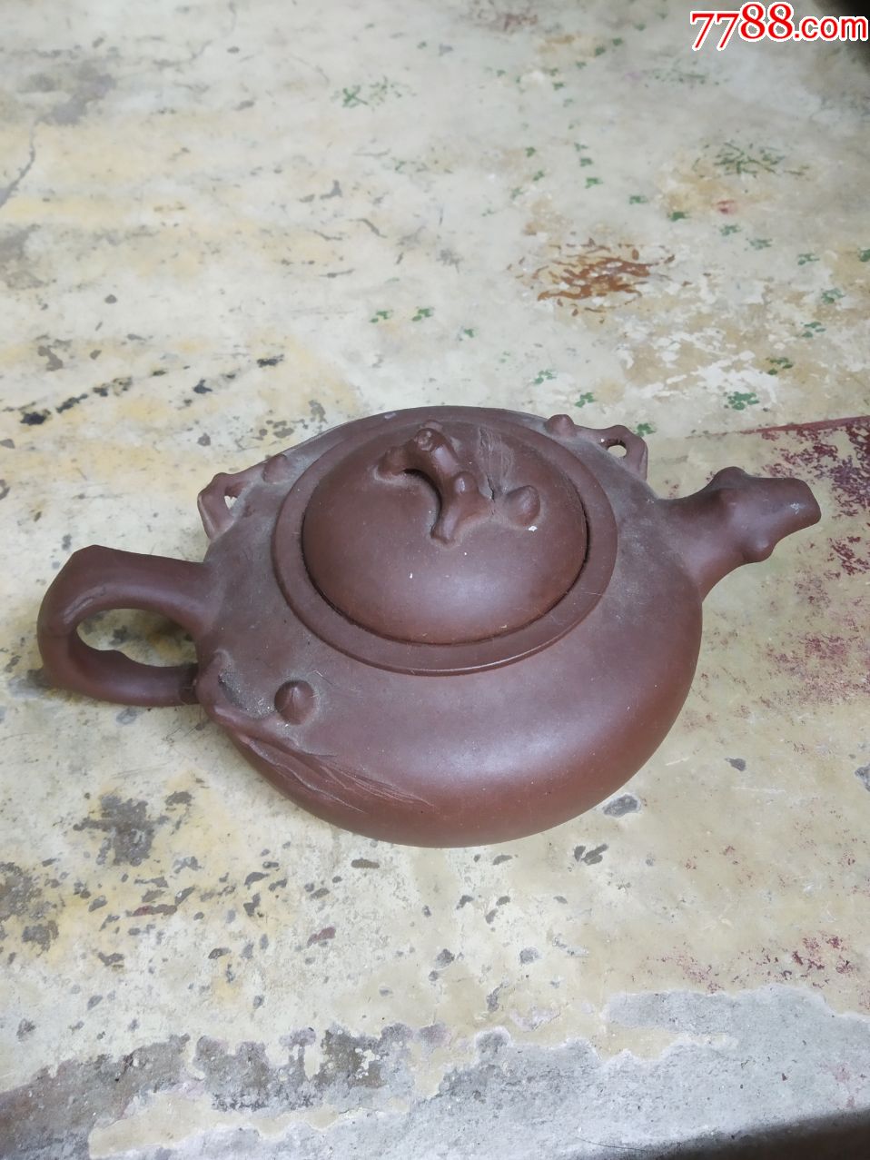 滚动鼠标滚轴,图片即可轻松放大,缩小更多"紫砂壶