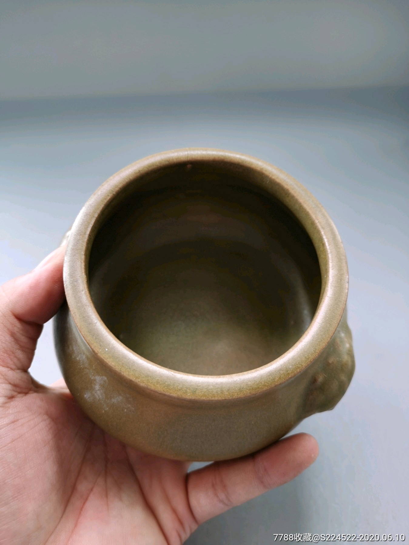 光绪鳝鱼黄釉兽耳炉