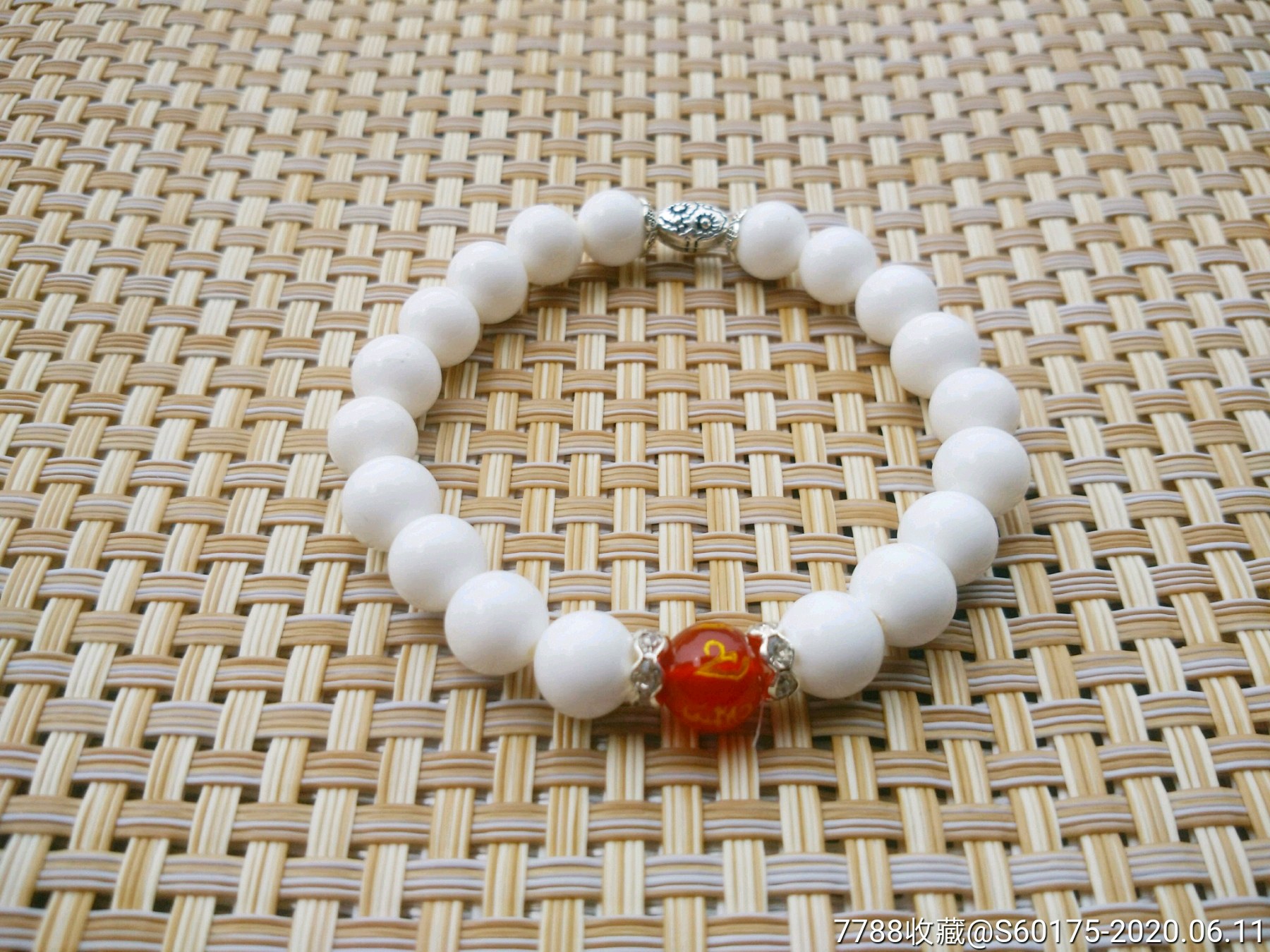 7a级贝壳白珠8mm佛珠手串