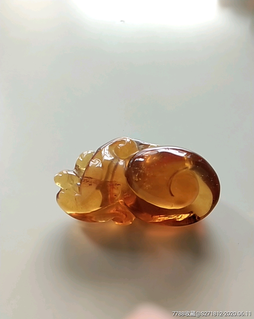 琥珀吊坠