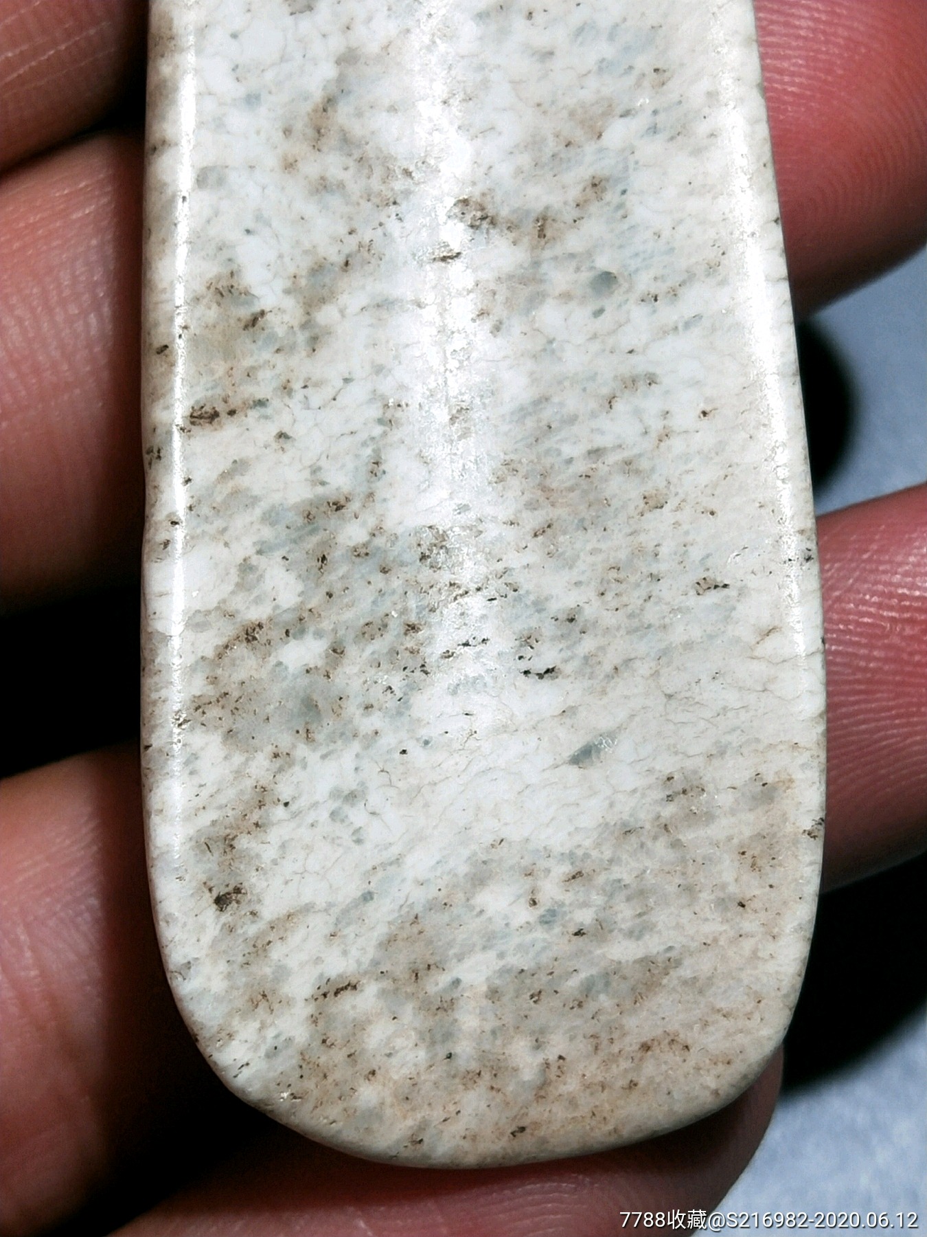 红山文化鸡骨白拔型器