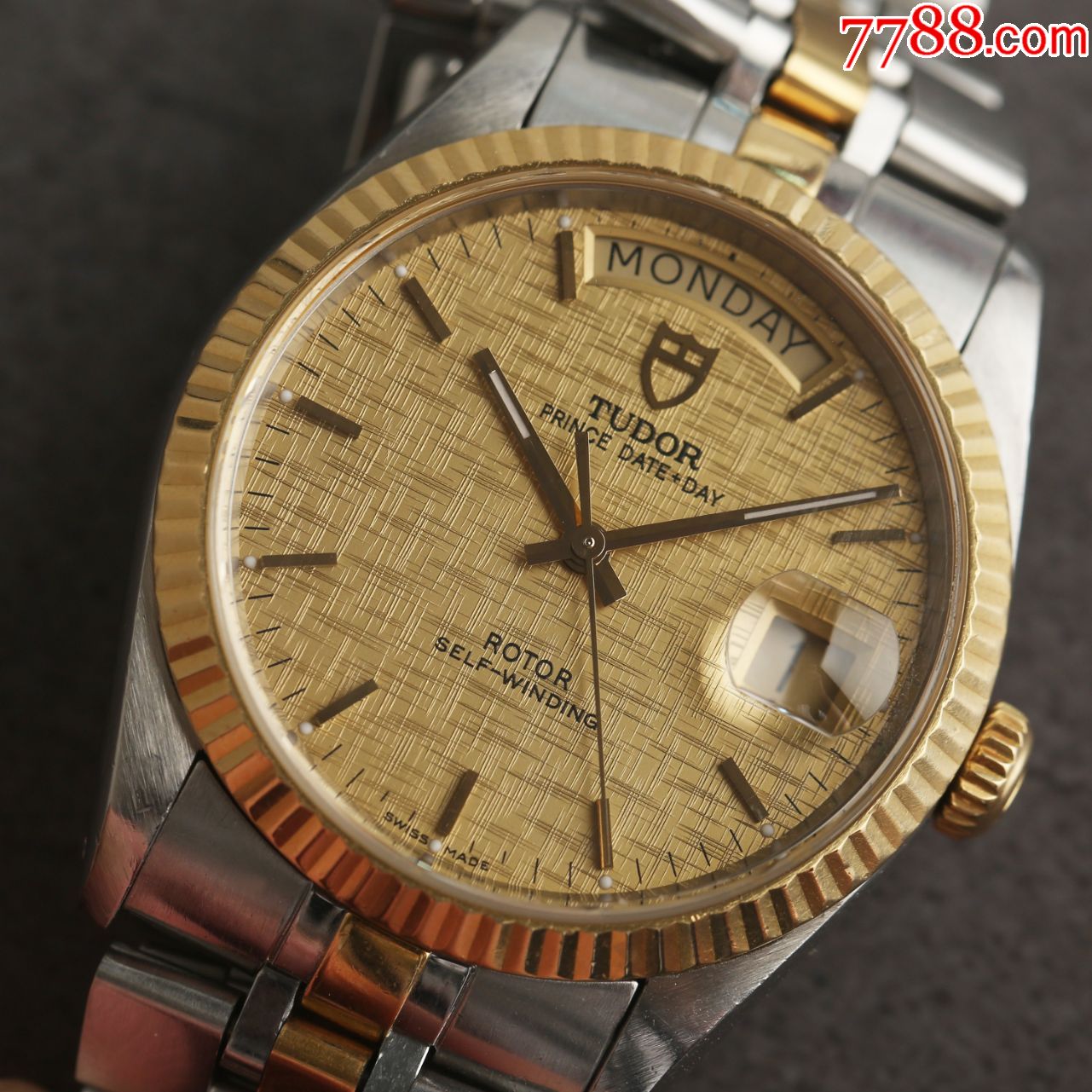 瑞士帝舵手表经典王子系列76213鎏金雀纹盘面18k黄金狗牙圈