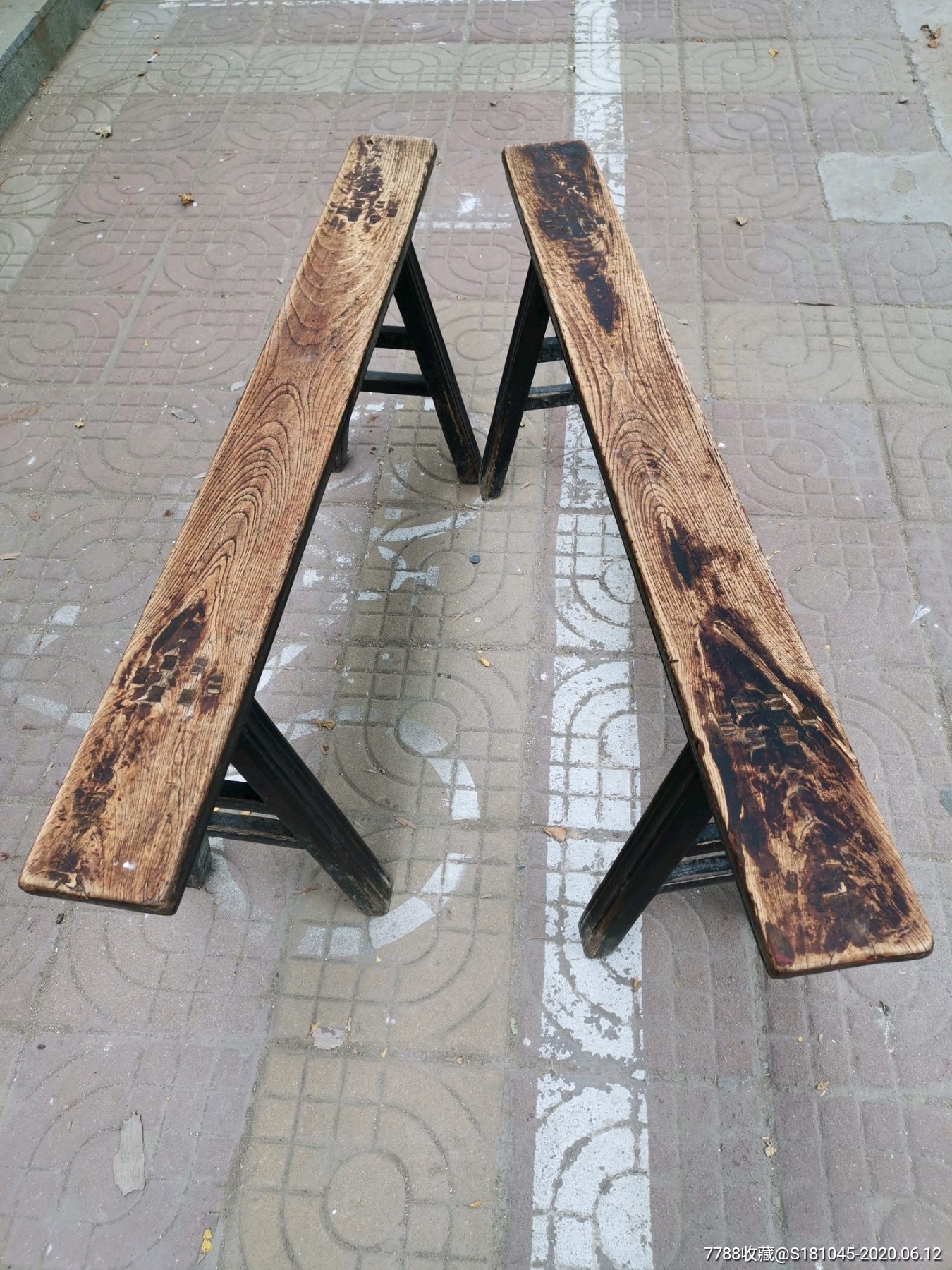 包浆皮壳好花纹漂亮的楸木板凳一对