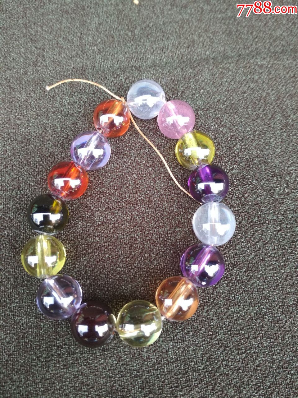漂亮的七彩锆石珠一串