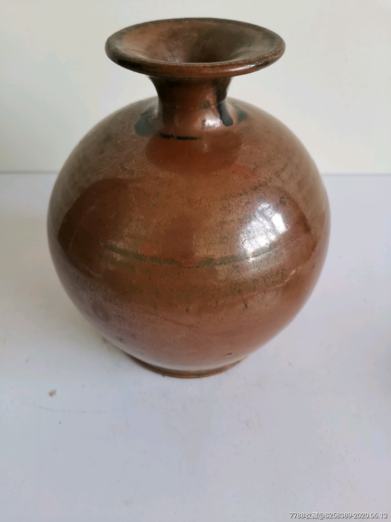 清代紫金釉苹果樽