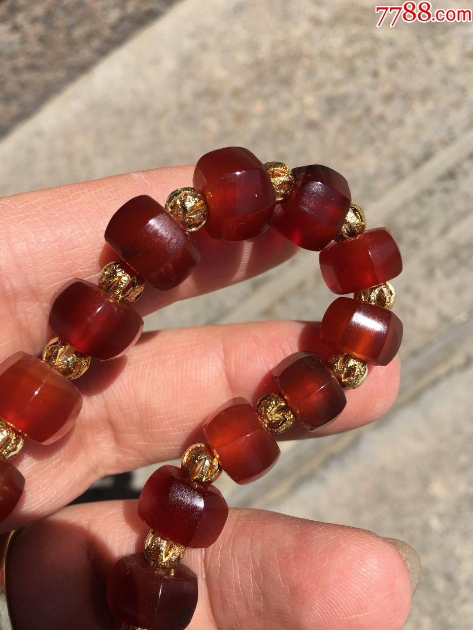 春秋战汉时期玛瑙楞珠