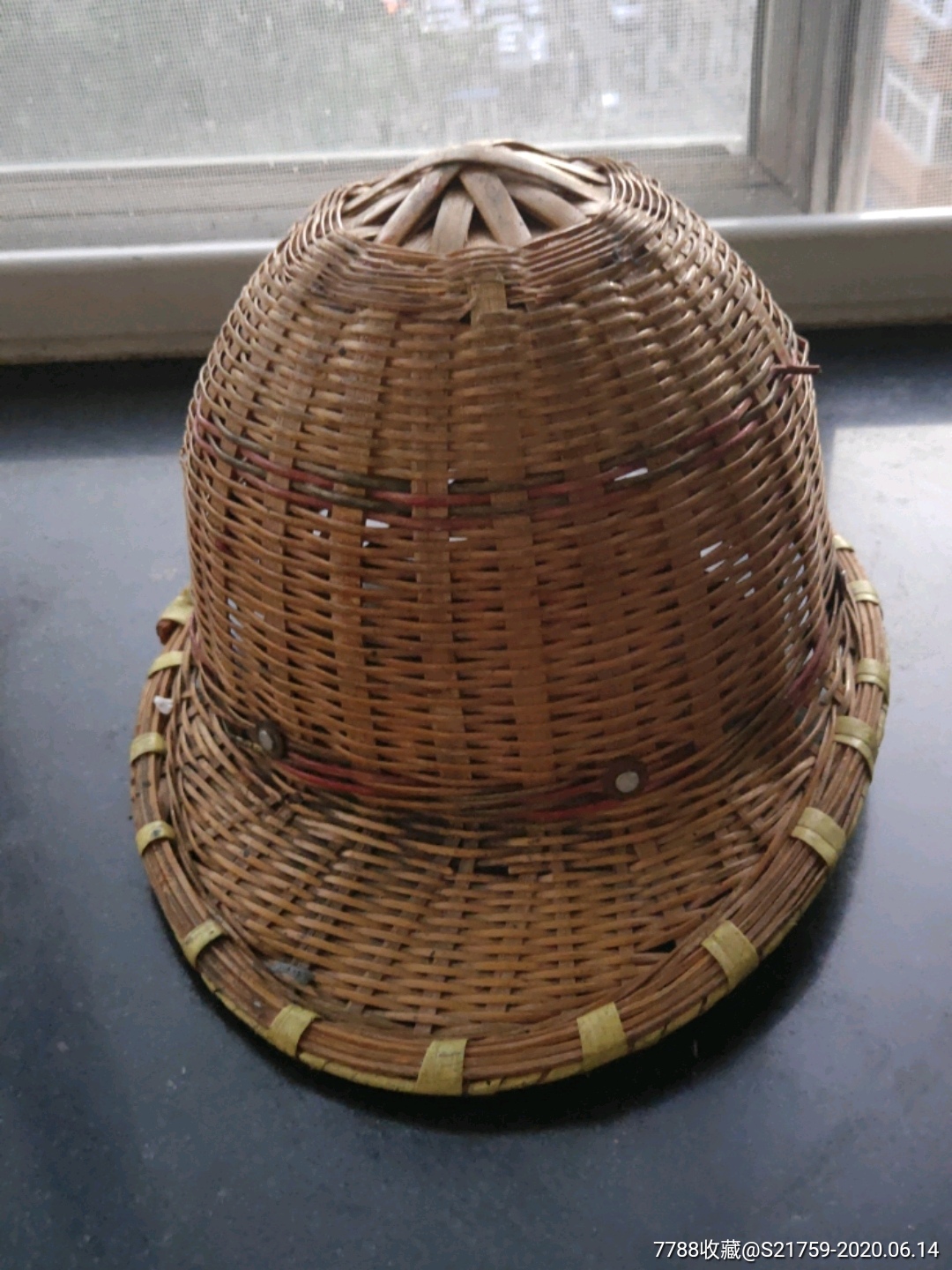 少见老竹安全帽