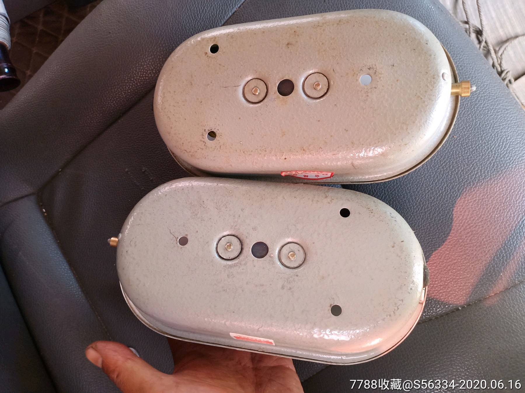 绿皮火车车厢车灯