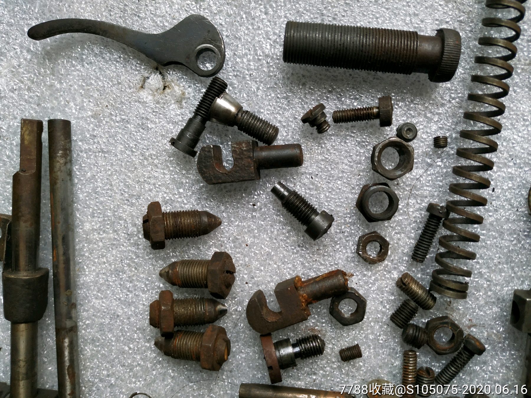 标准牌大四四缝纫机机头零件