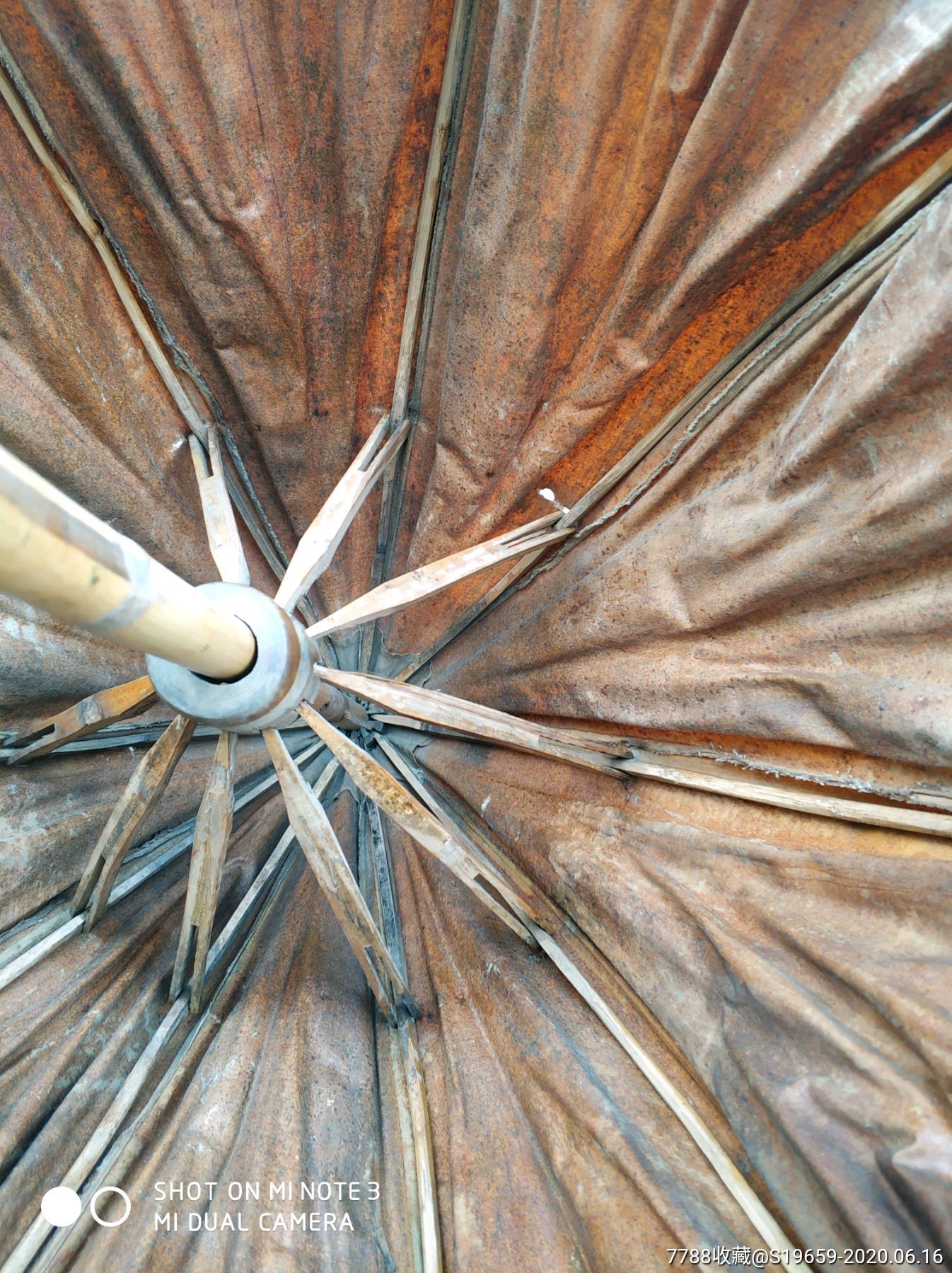 民国竹骨漆布伞,纸伞/油伞,油布伞,民国,纯色_第2张_7788油纸伞