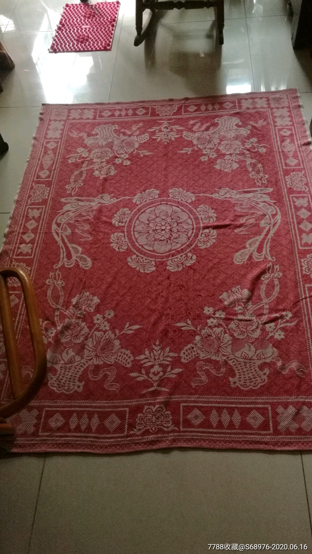 老线毯天女散花图案时代感强可用可藏可做年代戏影视道具
