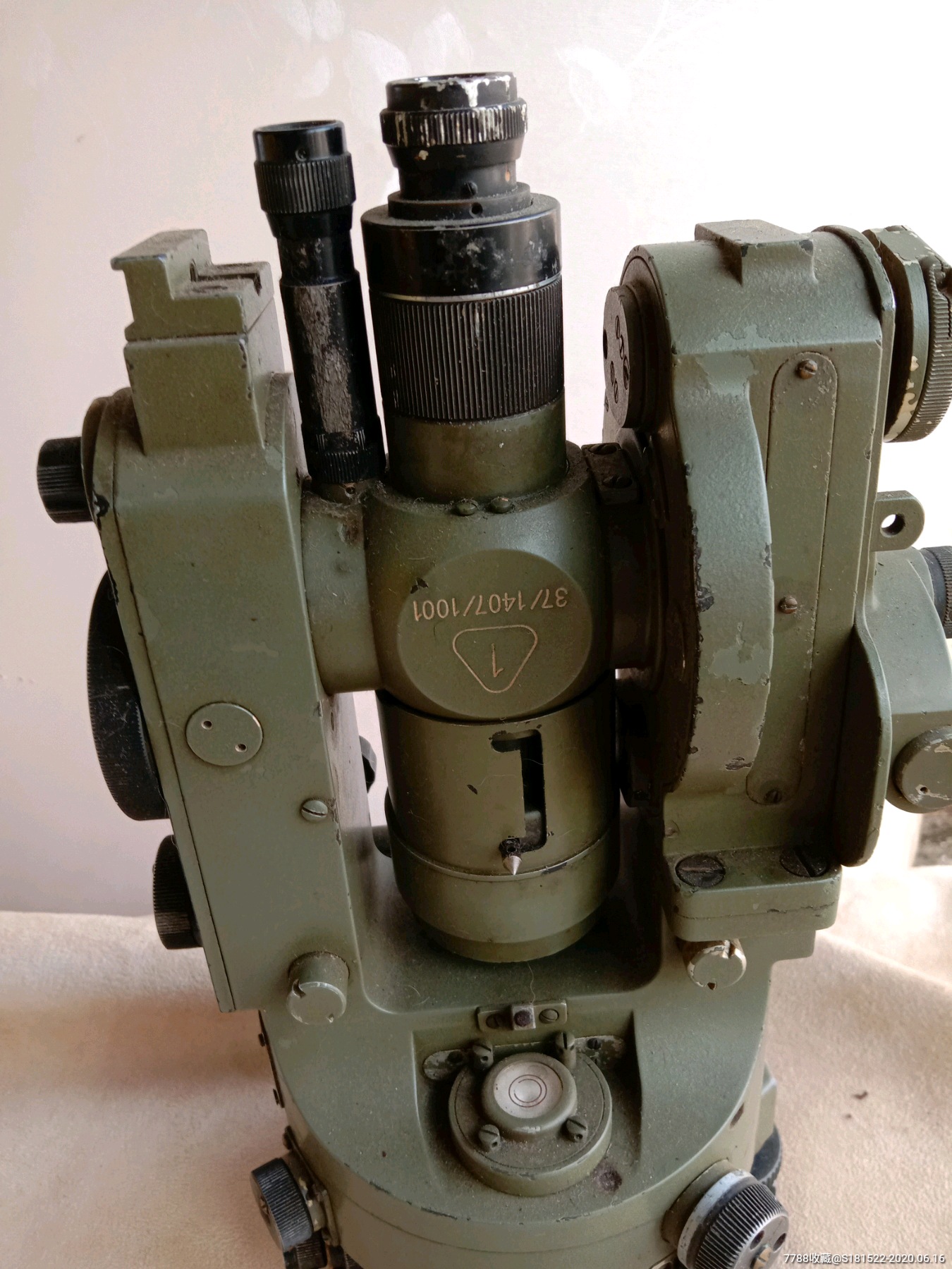 所见即所得,一台老式光学经纬仪,德国弗莱贝格产,看序列号应为37