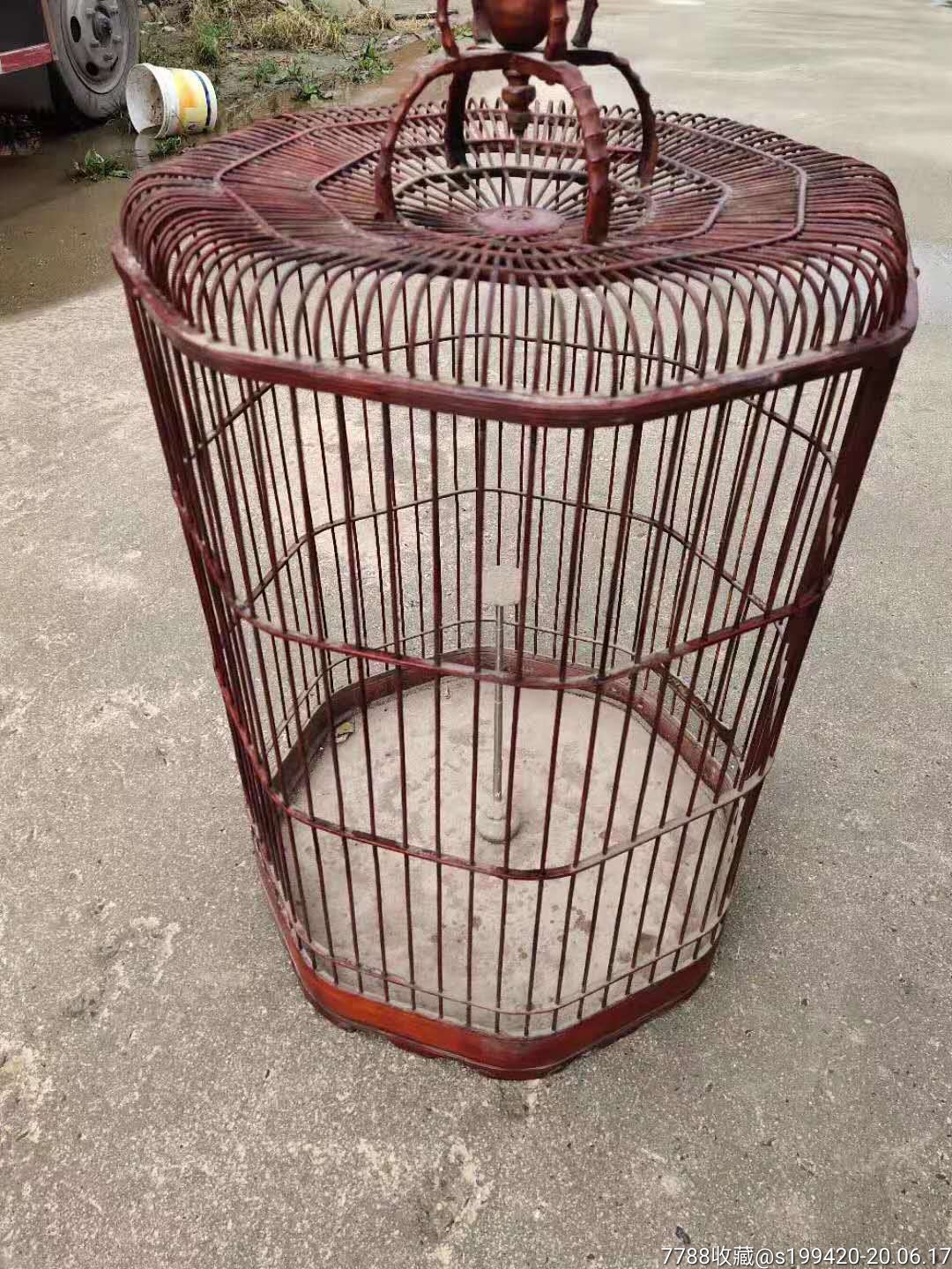 民国大个鸟笼八角形状做工精细保存完整