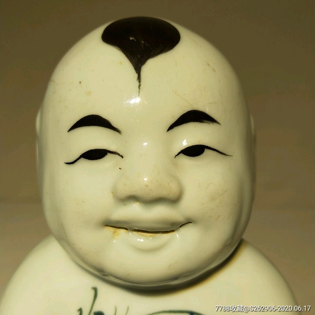 清代醴陵瓷招财童子摆件釉下三彩抱狗生肖娃娃瓷塑