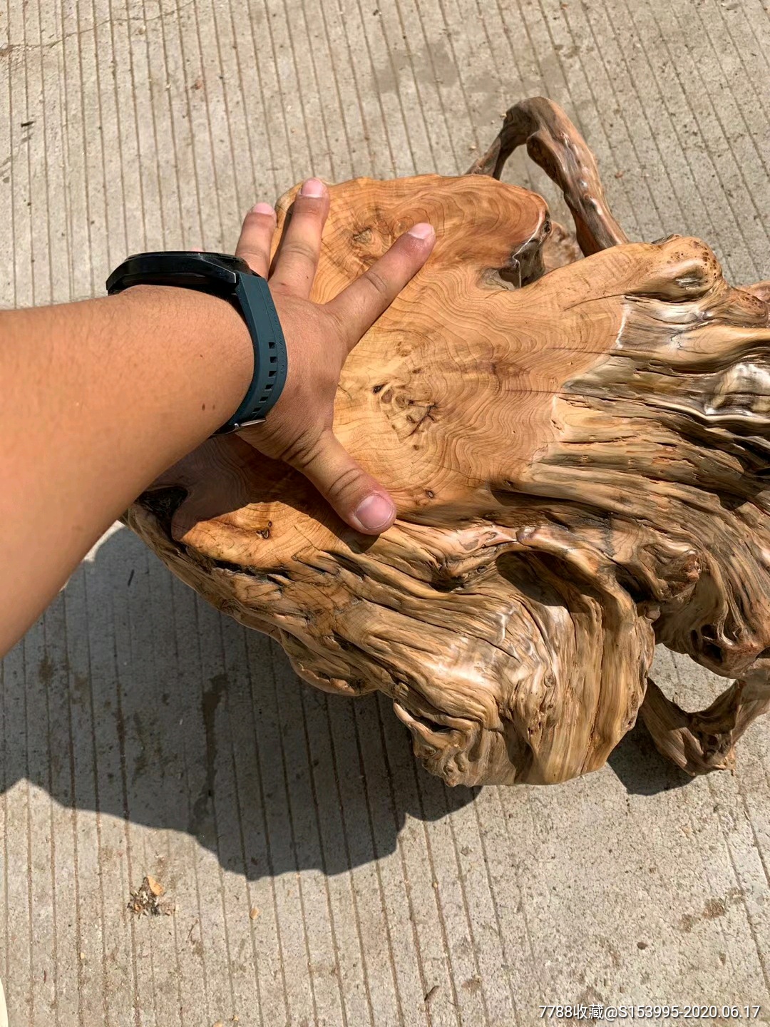 陈化老料柏木底座