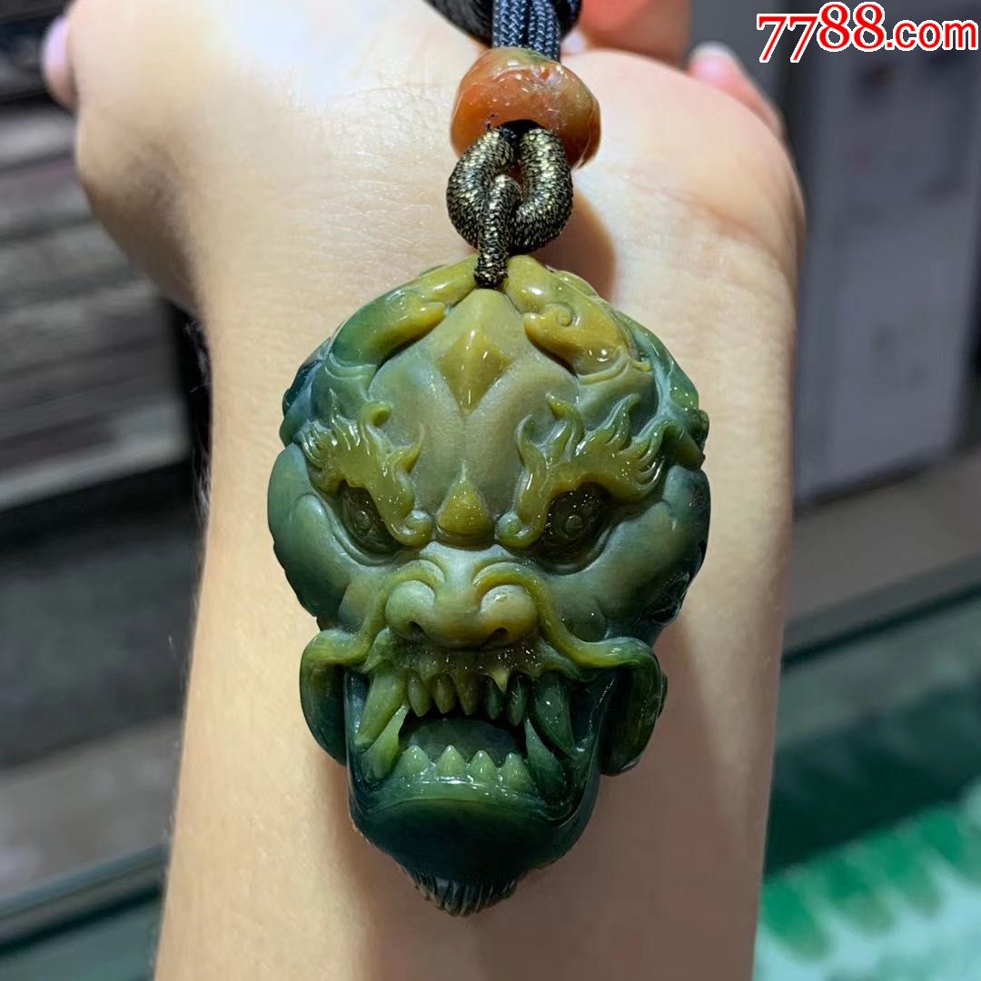 0/6/17龙头吊坠肉质细腻雕工精湛尺寸54-36.7-25.