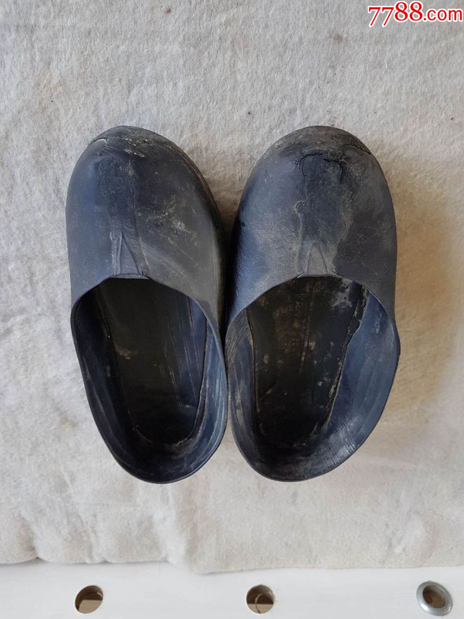 延边橡胶厂产胶皮鞋