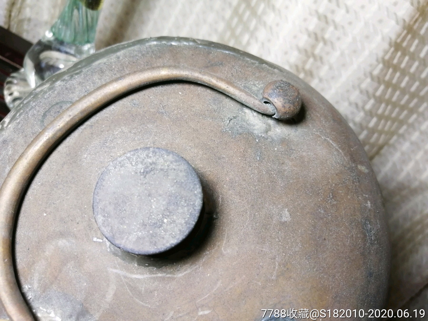 老民俗老铜汤婆子!底直径20公分重量780克!品相差,有老补有略微磕瘪!