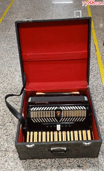 parrot鹦鹉牌手风琴(带原箱和皮套)