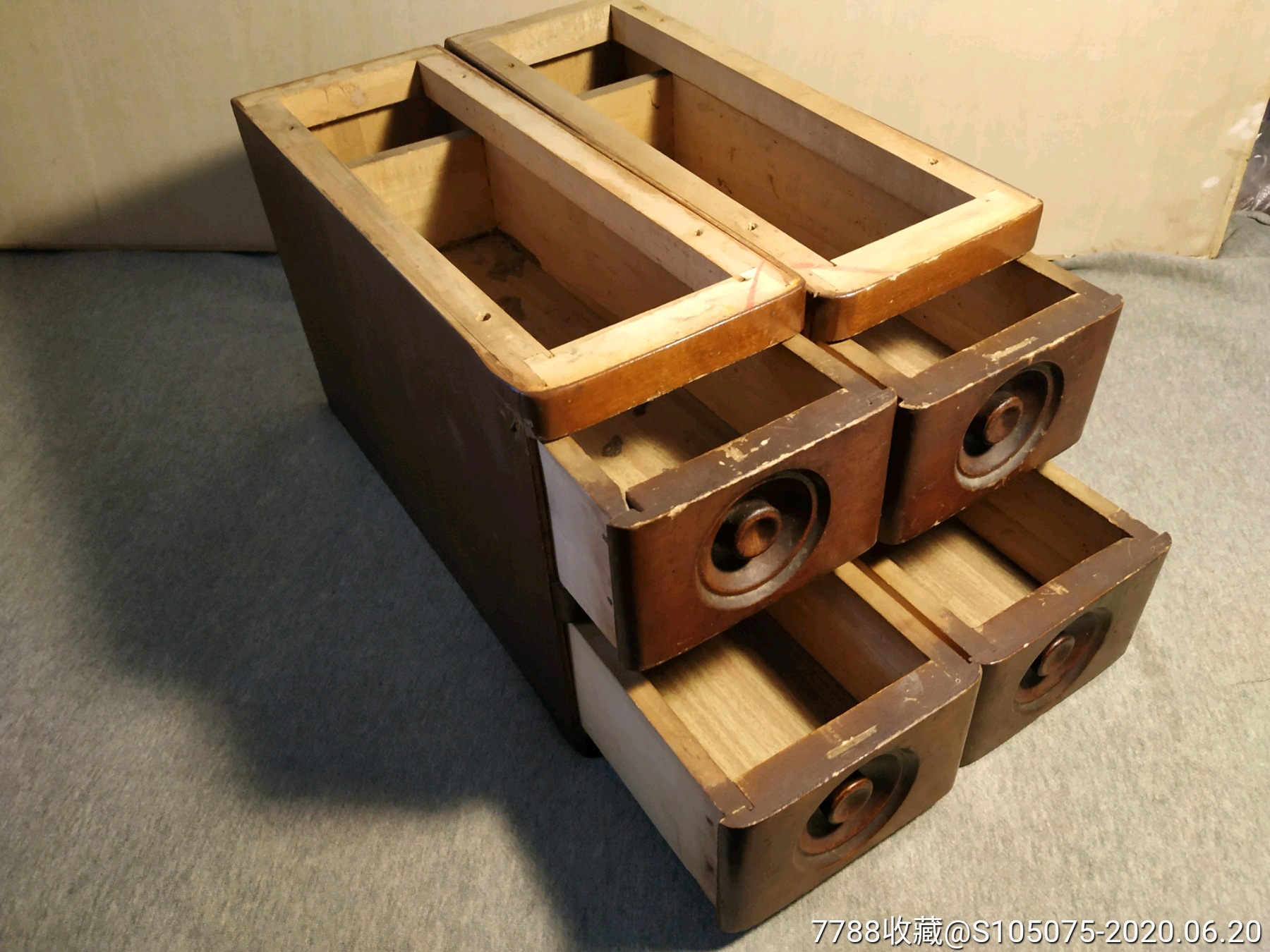老式缝纫机抽屉两组四个同出
