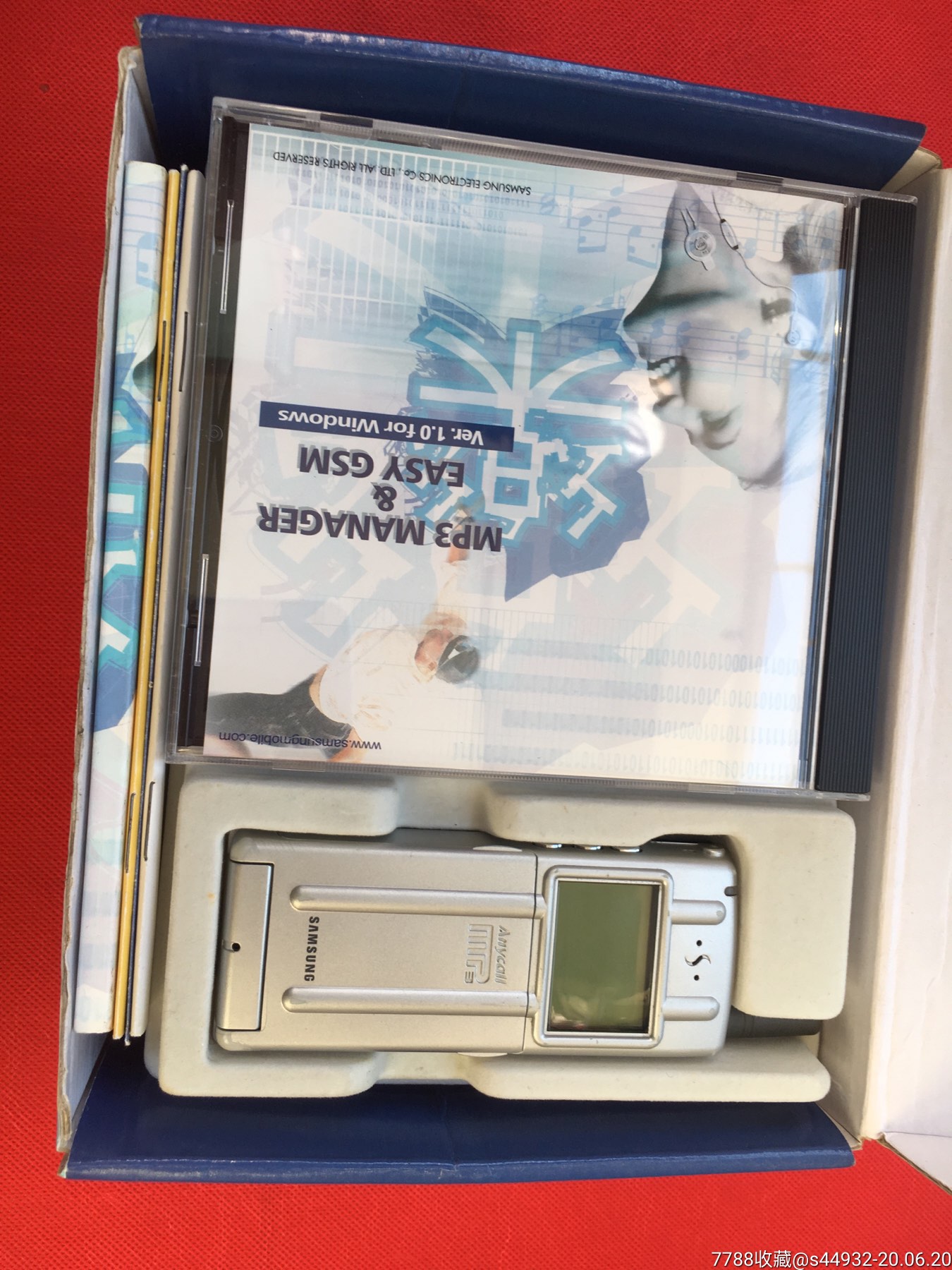三星m188世界第一台带mp3手机
