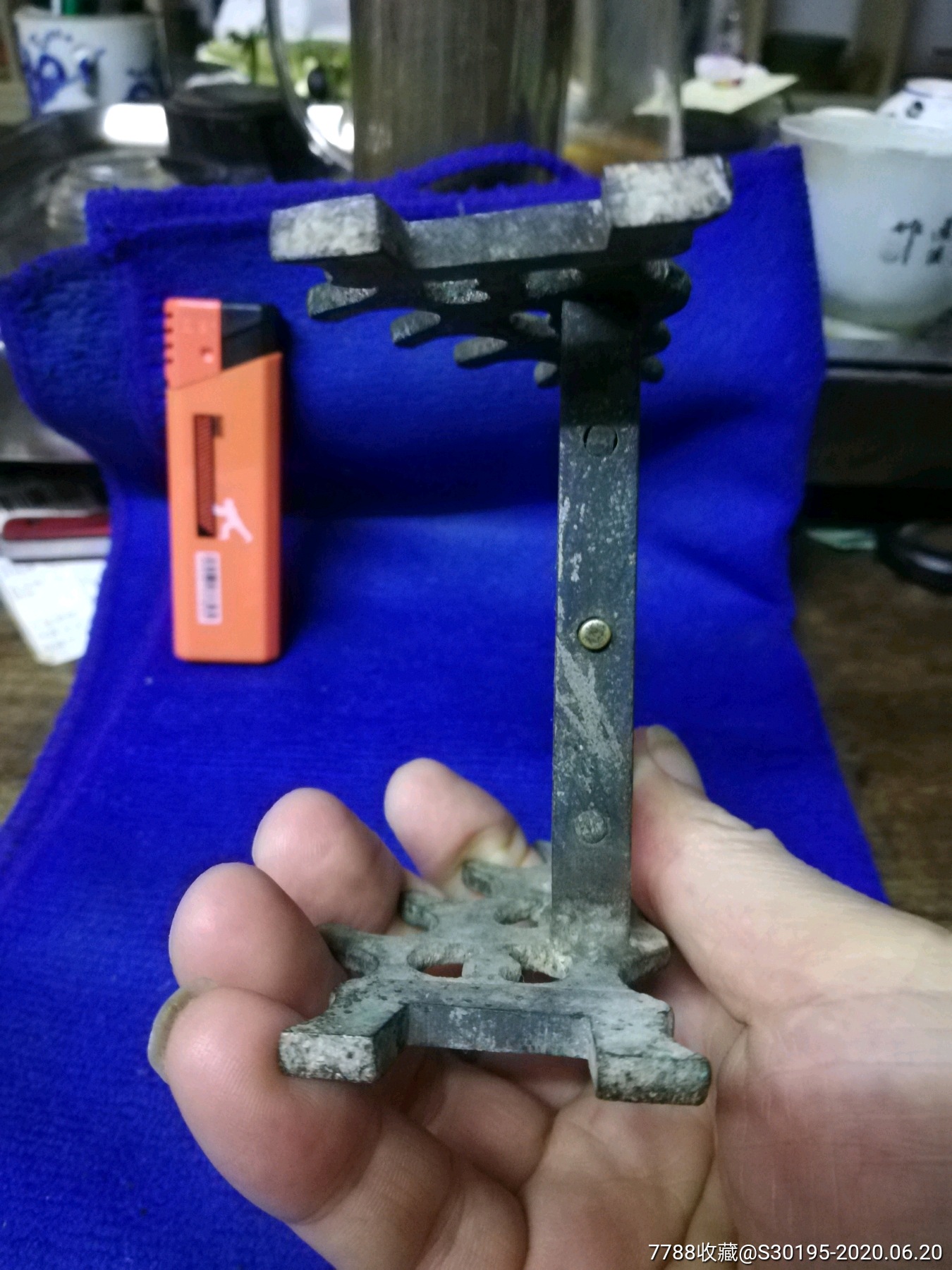 清朝黄铜厚重毛笔架