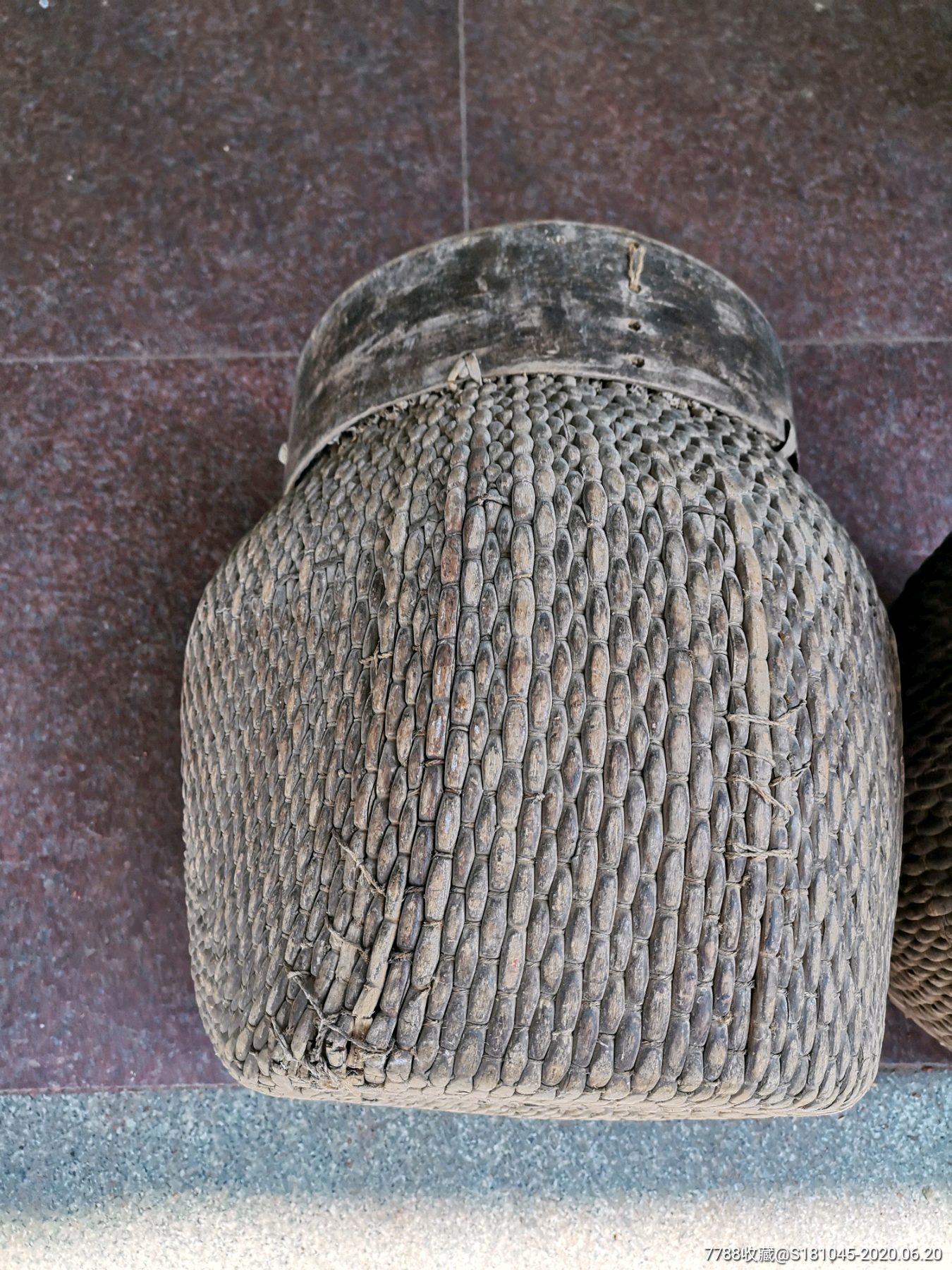 民俗老物件:盛粮食用的升一对