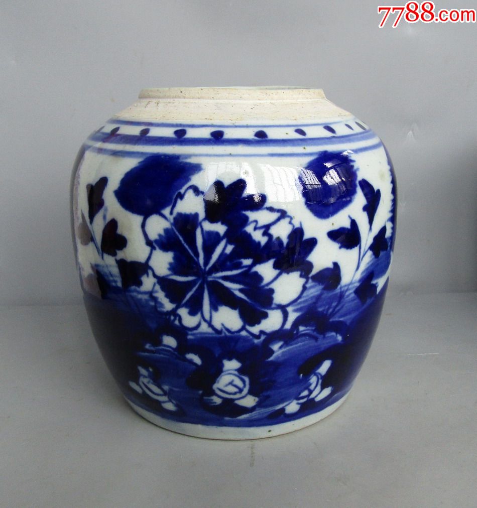 晚清青花大罐