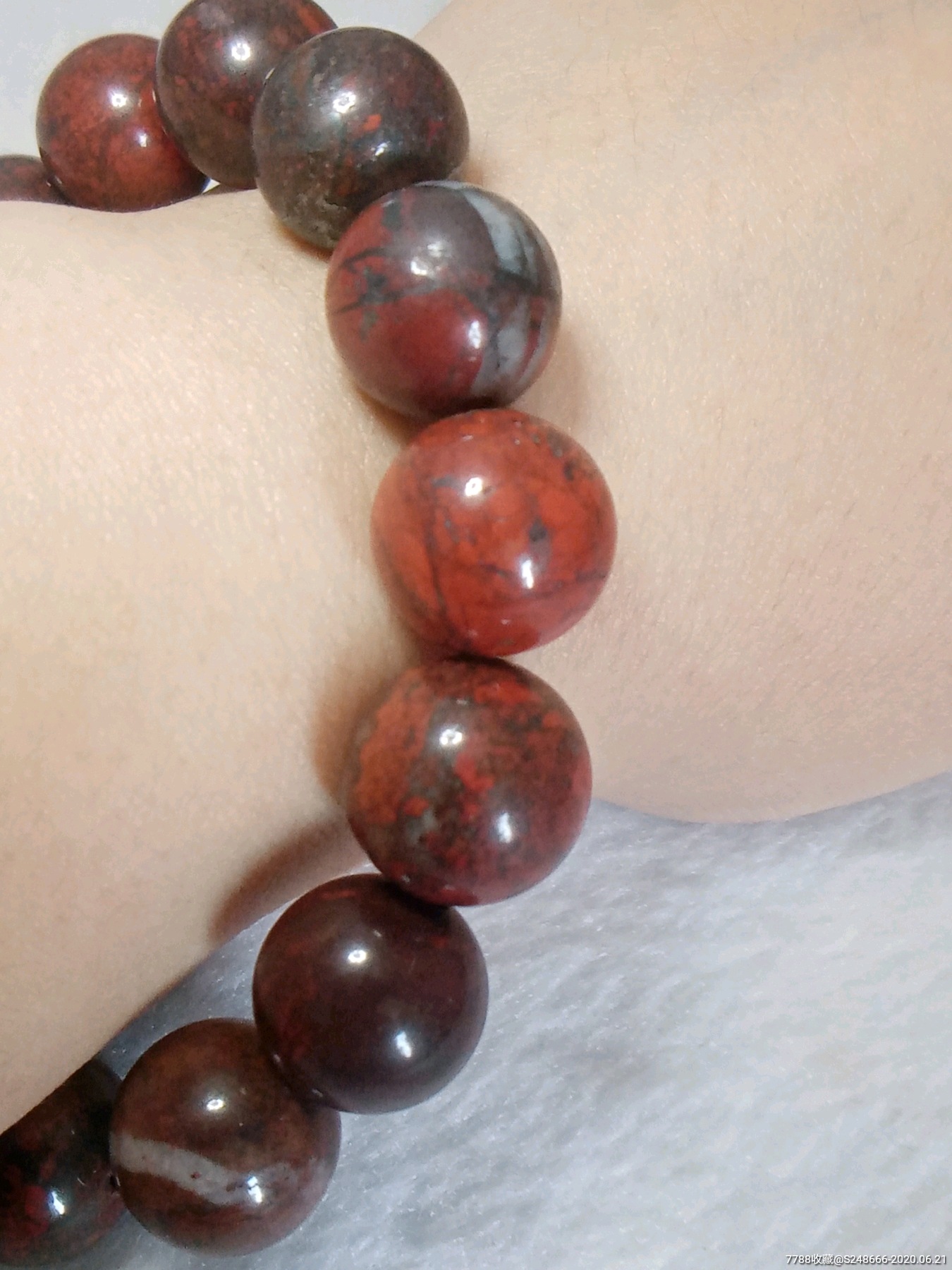 天然鸡血石手串