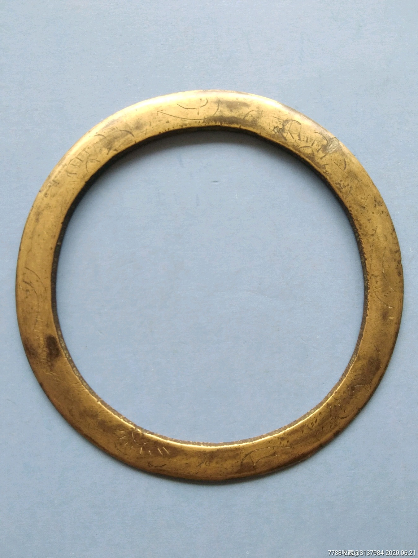 文房用品刻有花草的民国圆形铜镇纸