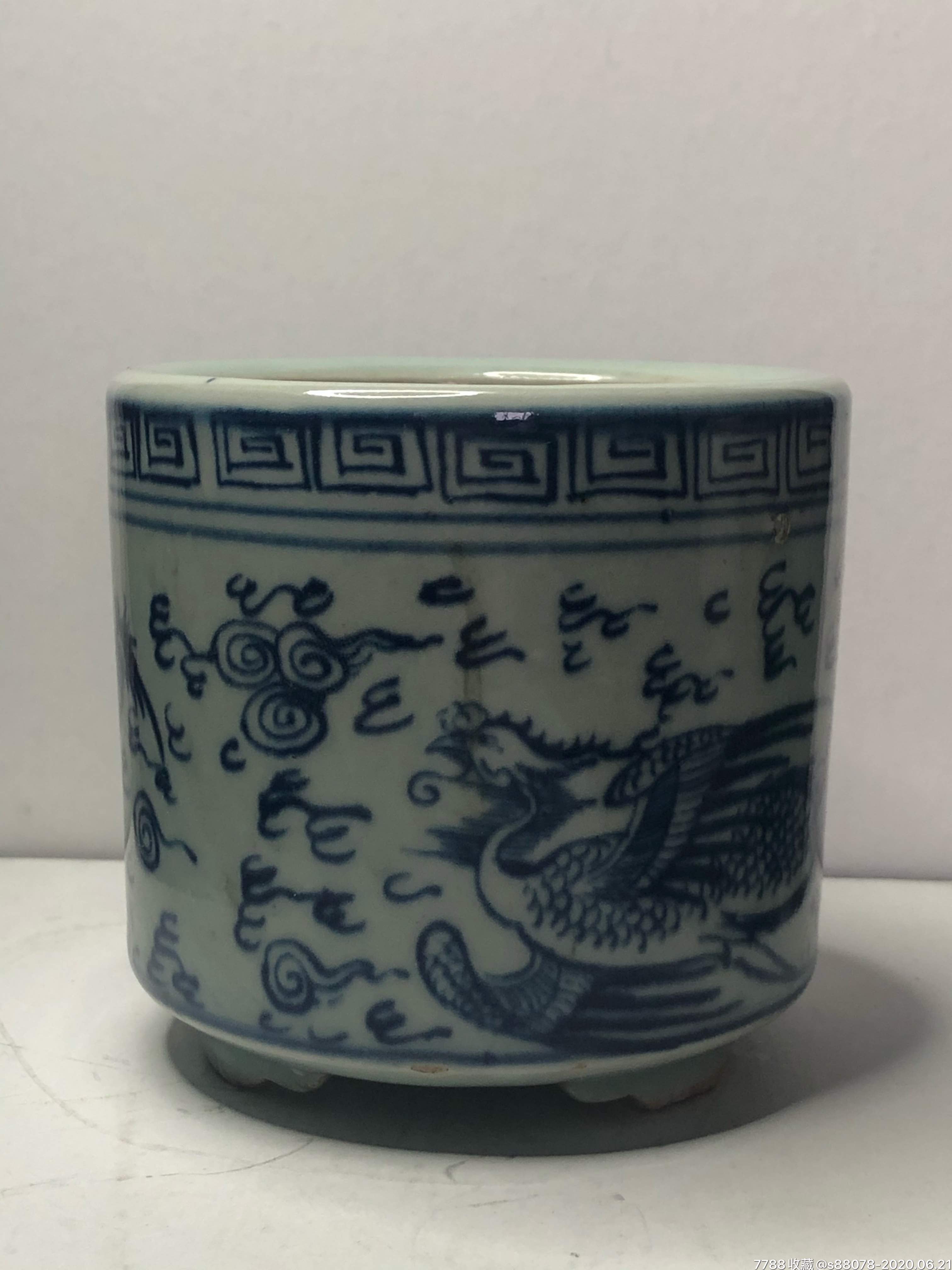 青花笔筒