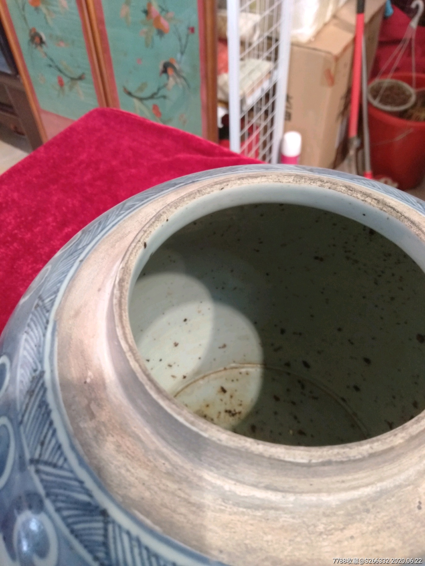 鸭蛋青青花古寿纹大盖罐